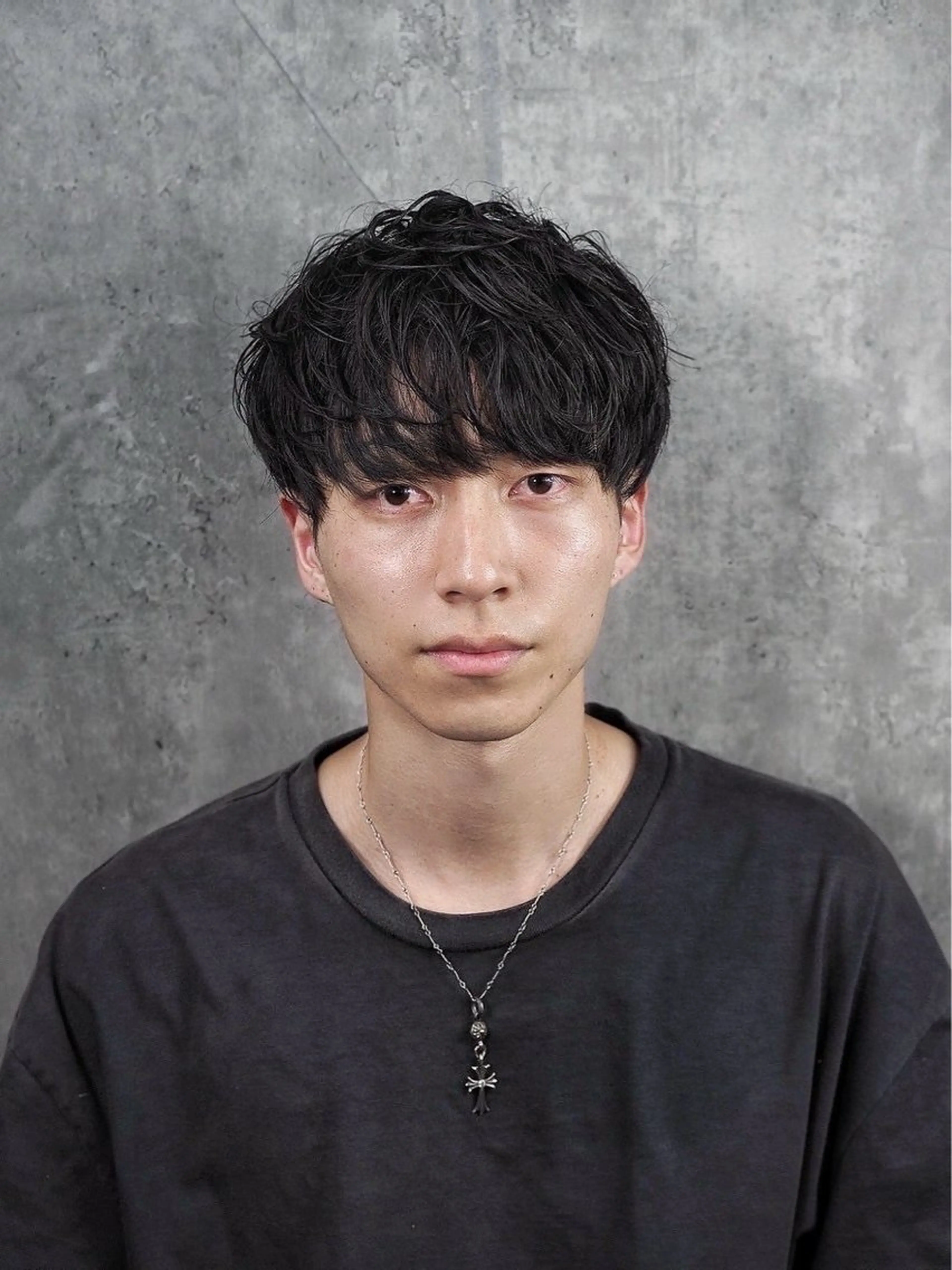 ミディアム 阿賀 佑季のヘアスタイル