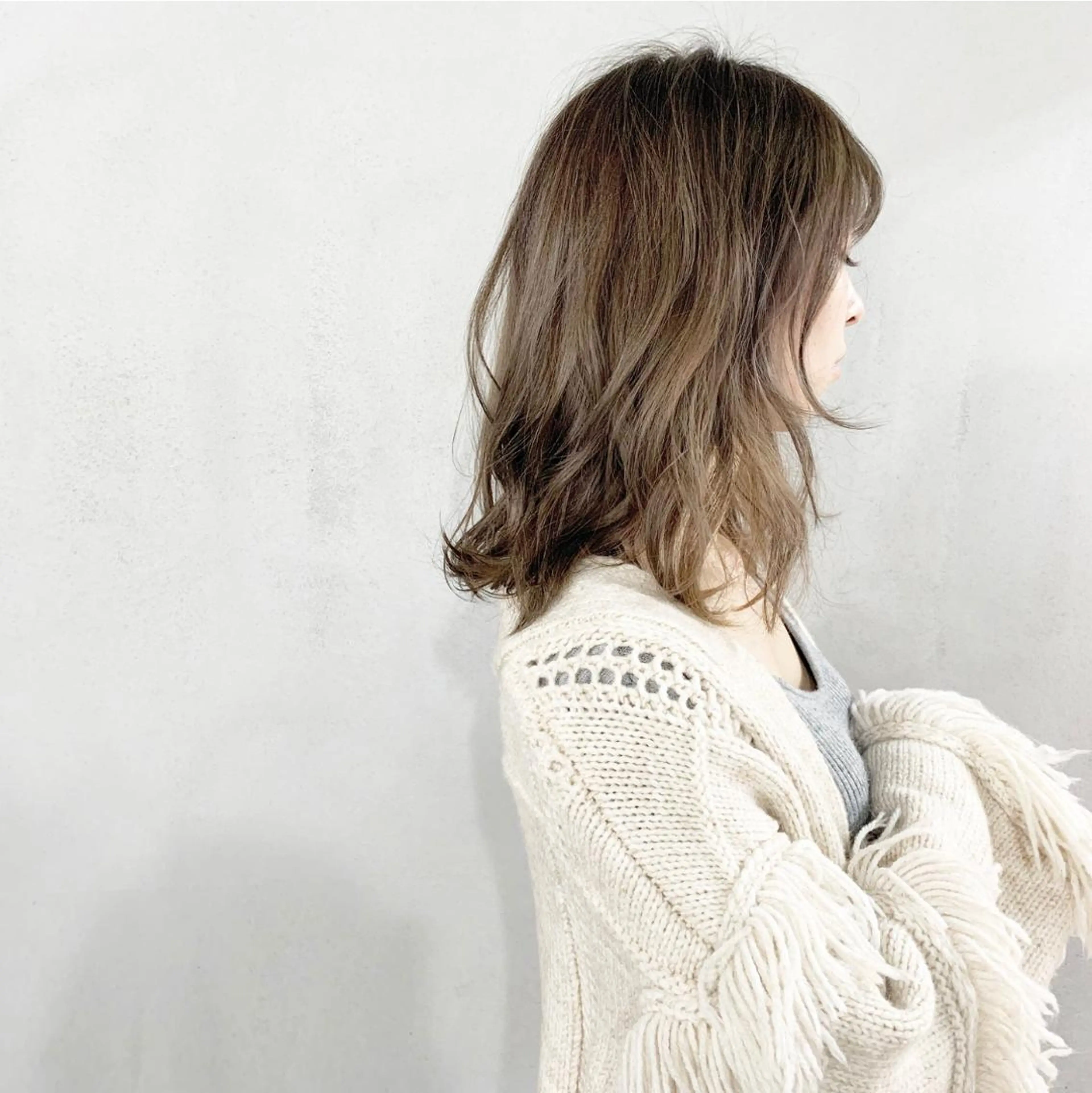 ミディアム カラー パーマ ヘアアレンジ メンズ キッズ ネイル マツエク・マツパ メンズブリーチ ベージュカラー ブリーチ 透明感カラー #tag 稗田綾加のヘアスタイル