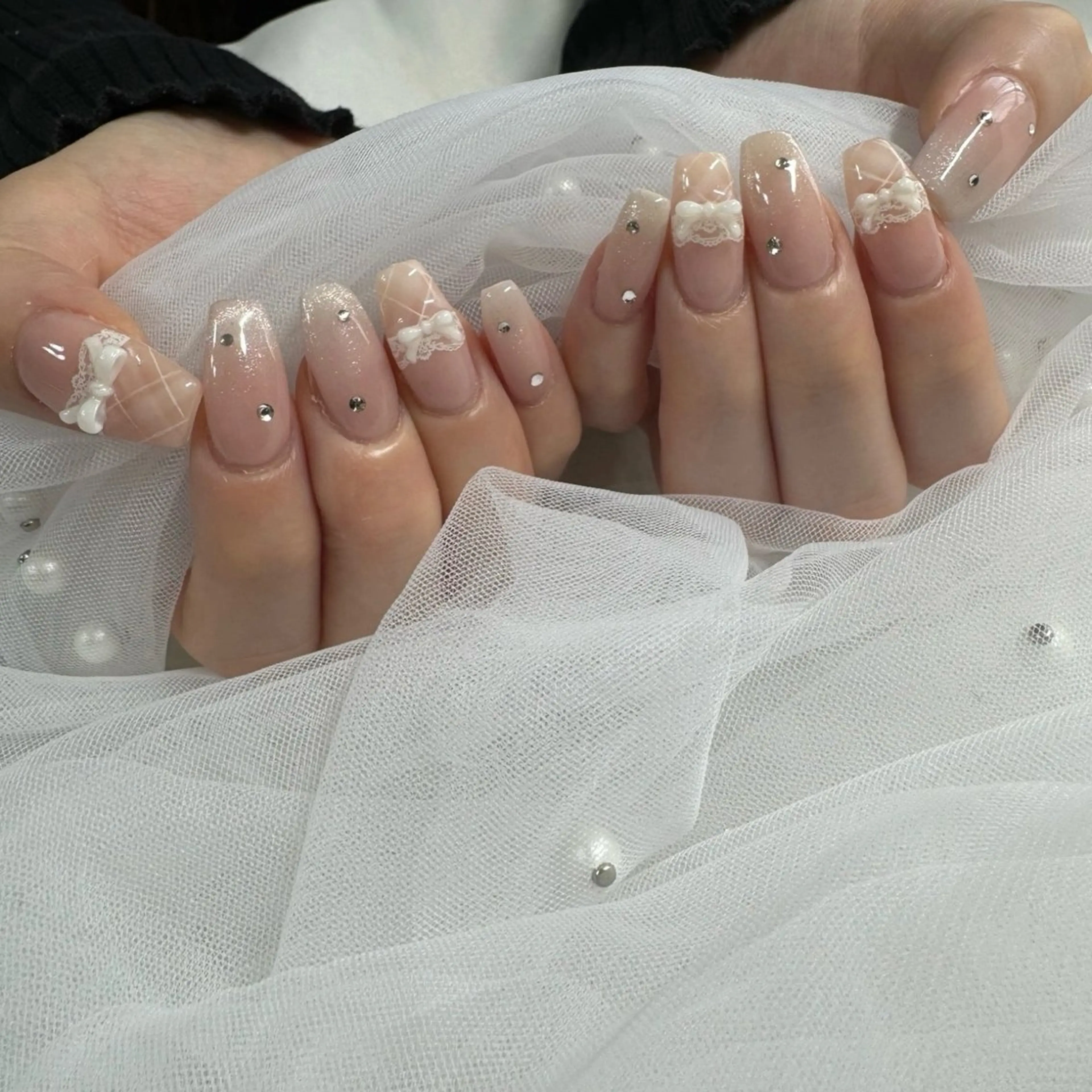 ネイル リボン 東 千夏のネイルデザイン