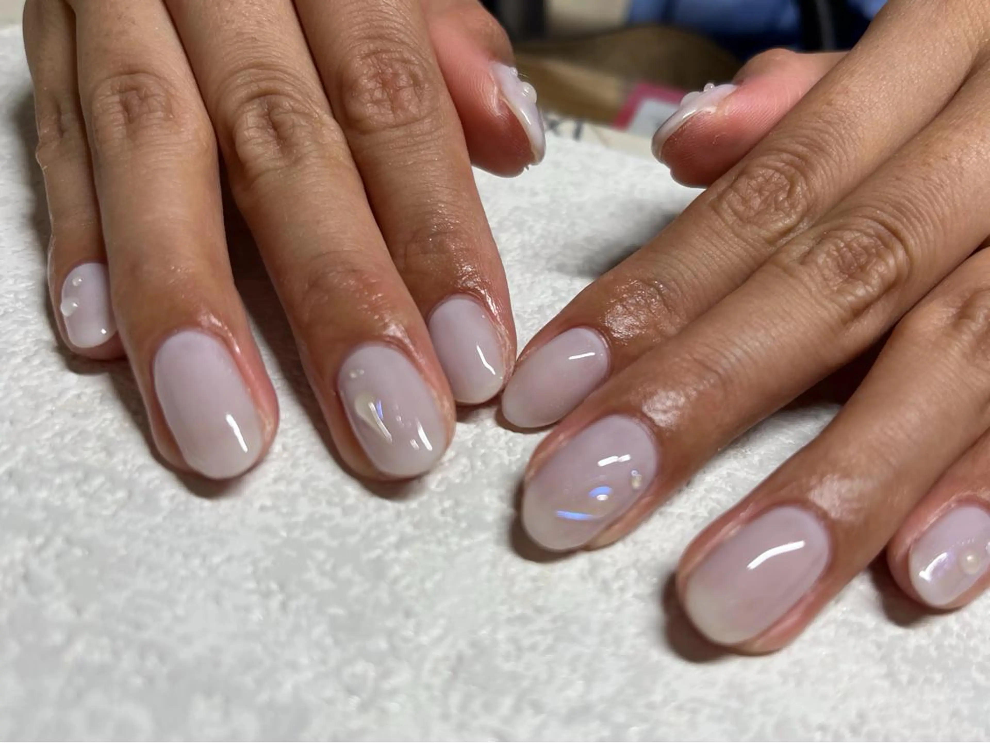 ネイル オーロラネイル フラワーネイル フットネイル フレンチネイル ジェルネイル mogunail &blowのネイルデザイン