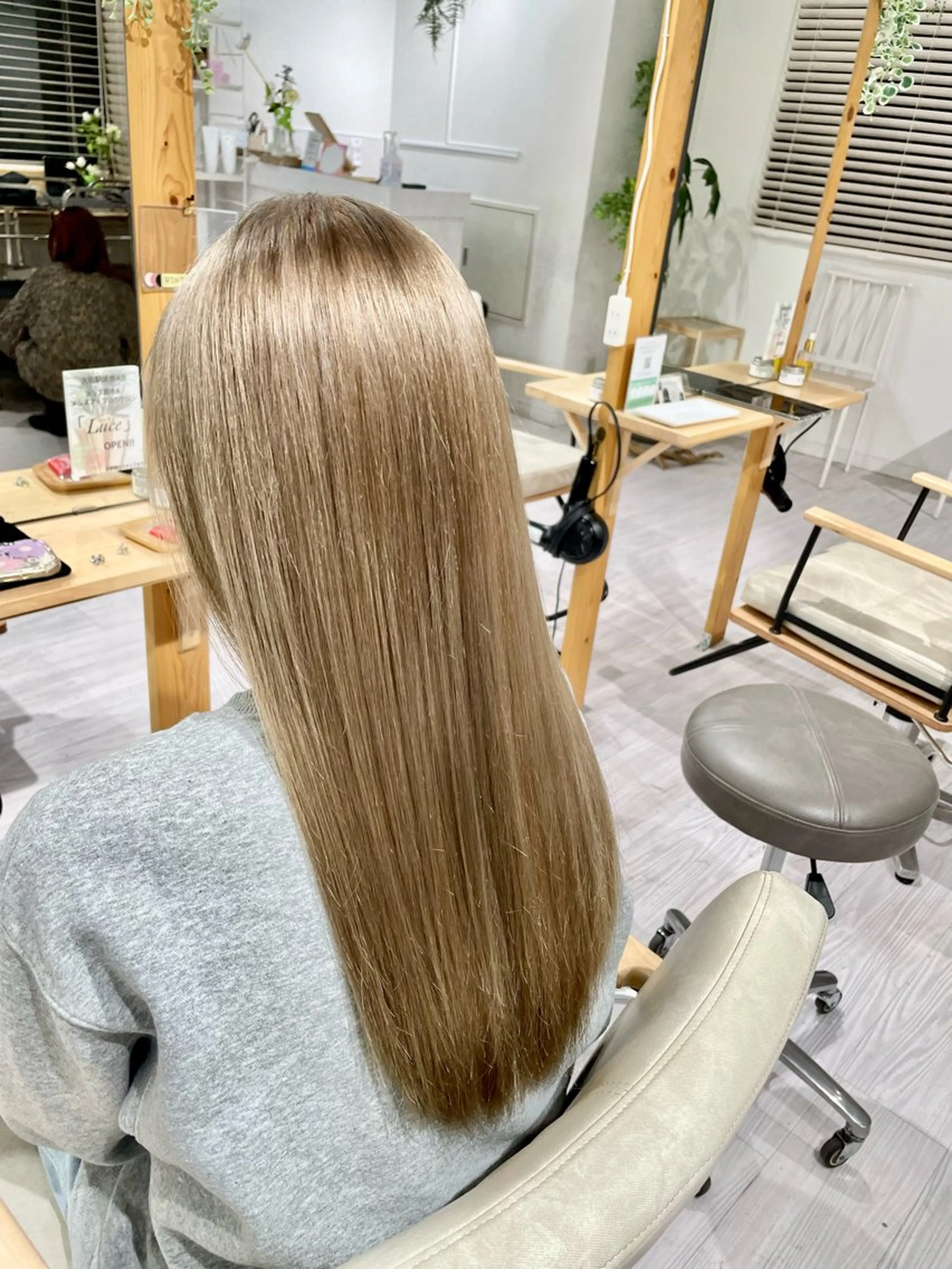 セミロング カラー 透明感🫧ナチュラル 🍀りんたろうのヘアスタイル