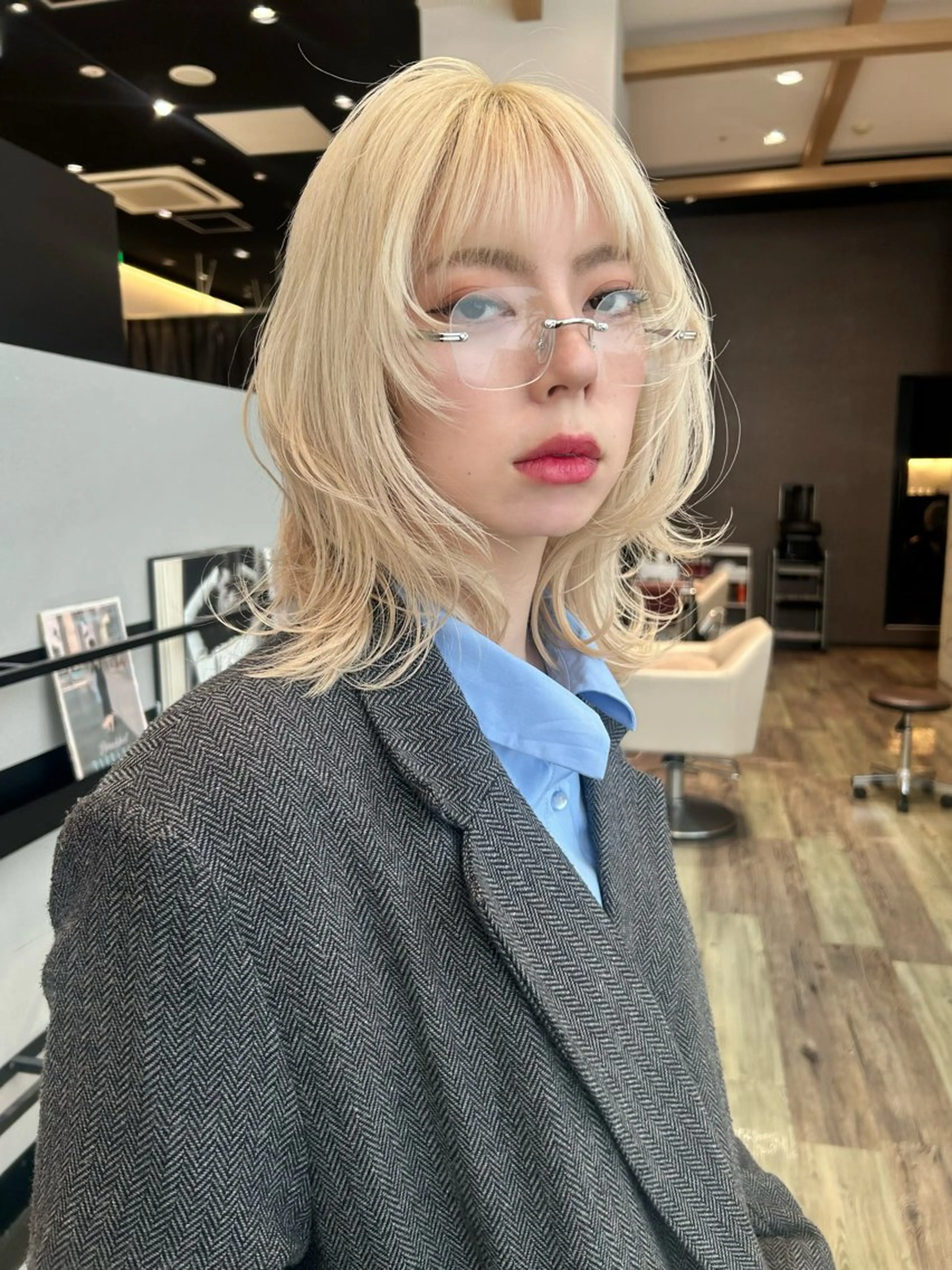ミディアム カラー 顔周りカット レイヤーカット カット ヘアカラー トリートメント k-two☁あべの/ パーマ/Touaのヘアスタイル