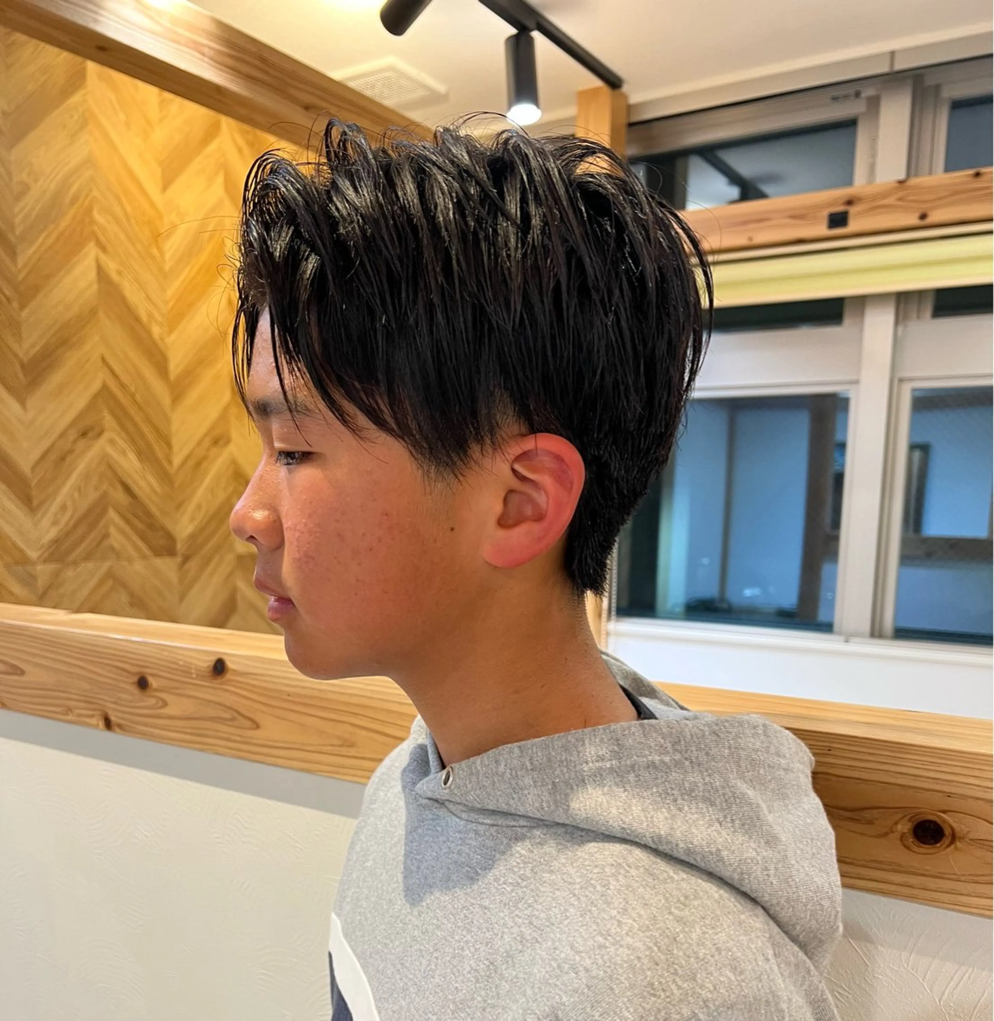 メンズ 畝原 陽真里のヘアスタイル