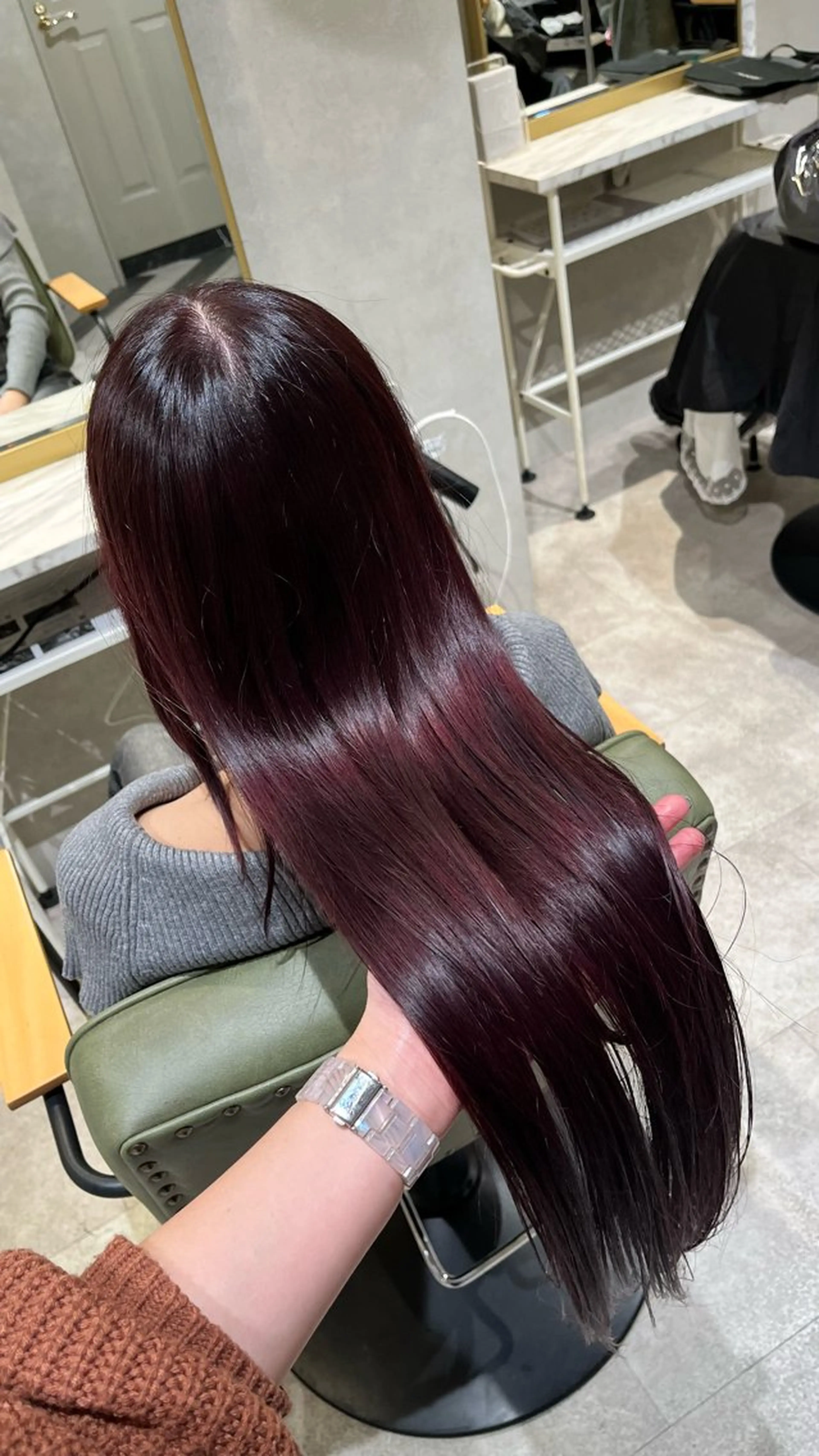 ロング カラー 新宿/ヘアカラー AiNAのヘアスタイル