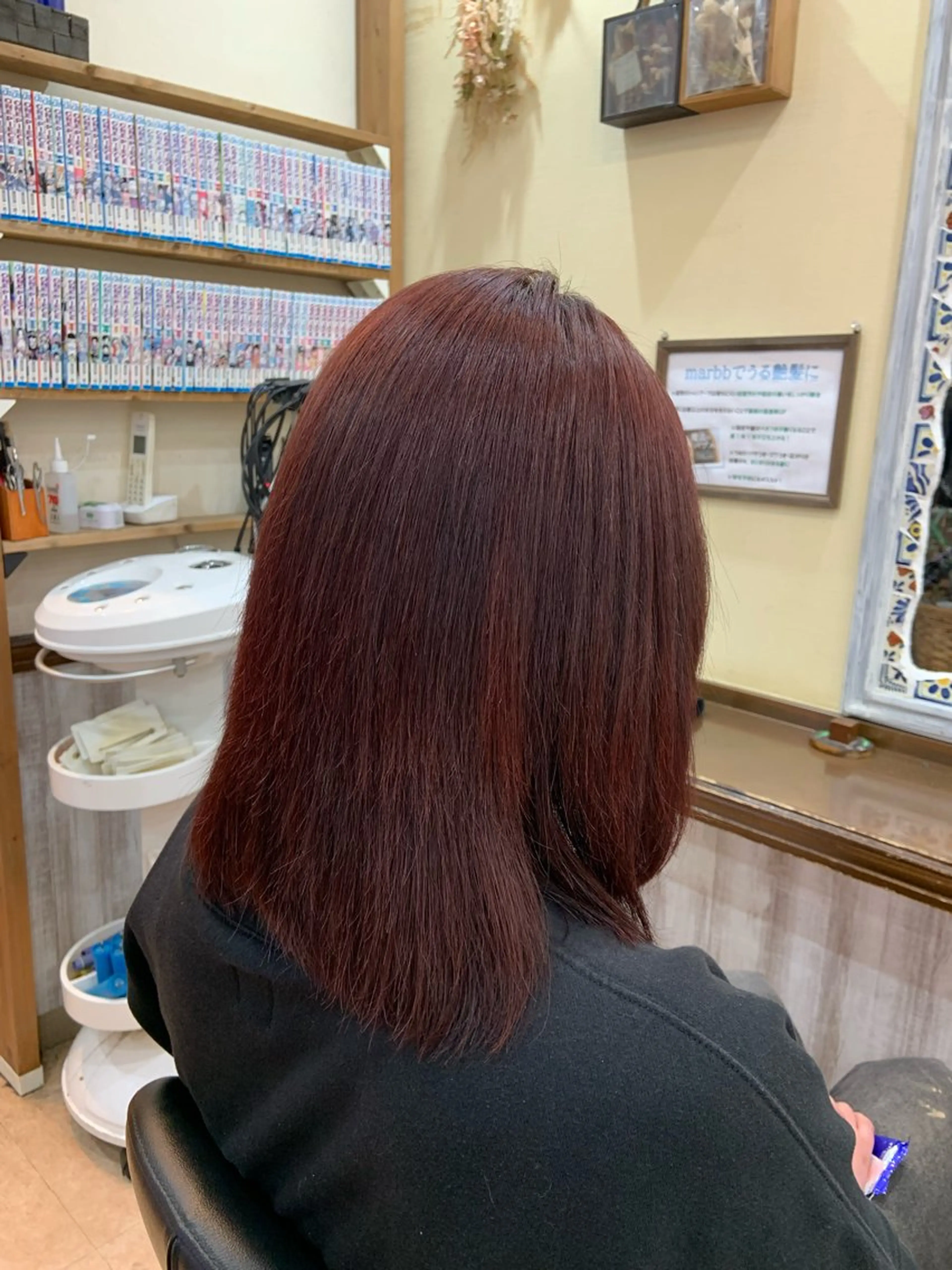 カラー ブリーチ ブリーチなしカラー レッドカラー 石井 智美のヘアスタイル