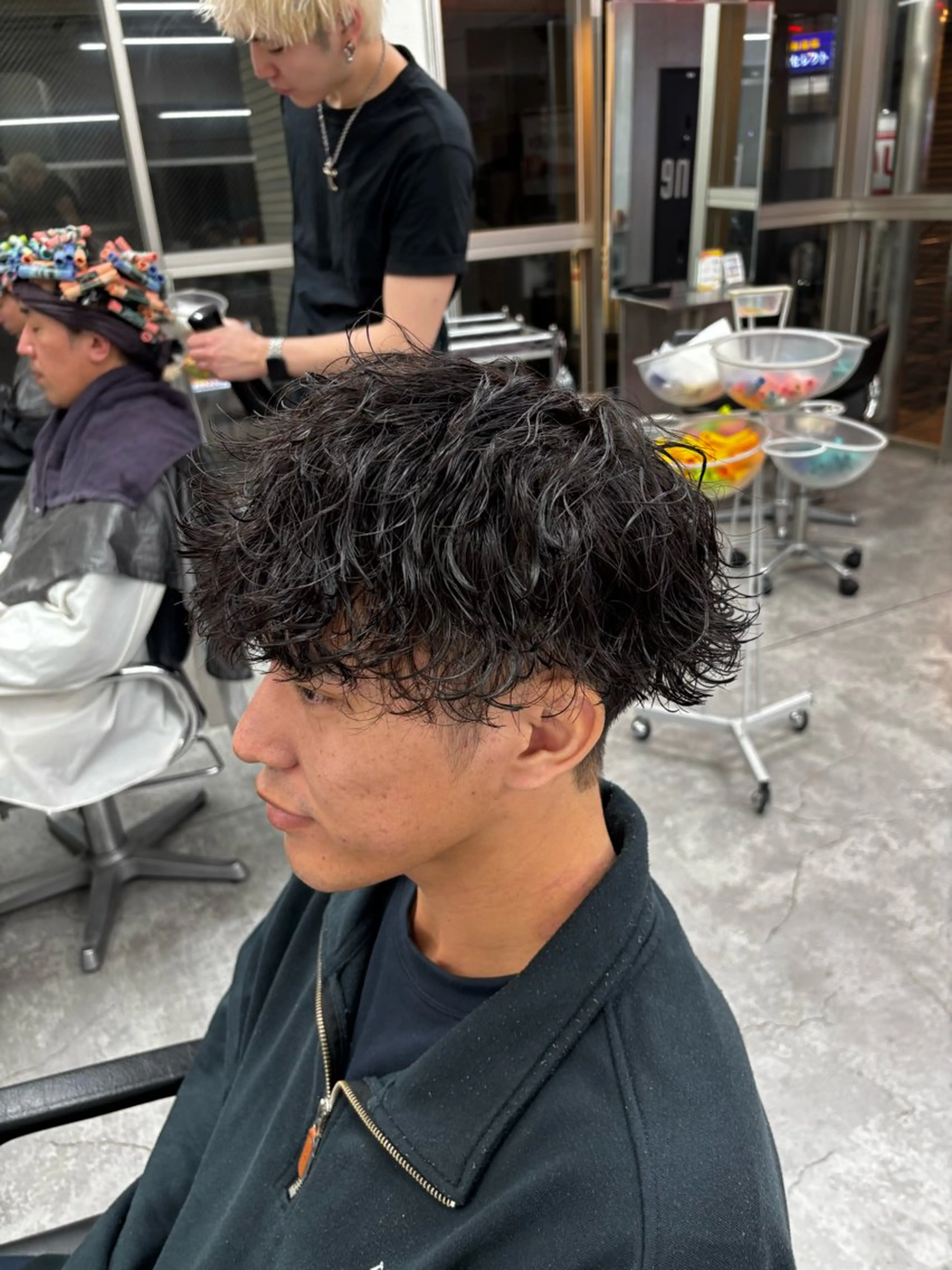 パーマ メンズ カット パーマ メンズ特化✨️ 韓国風パーマ🔥一八のヘアスタイル