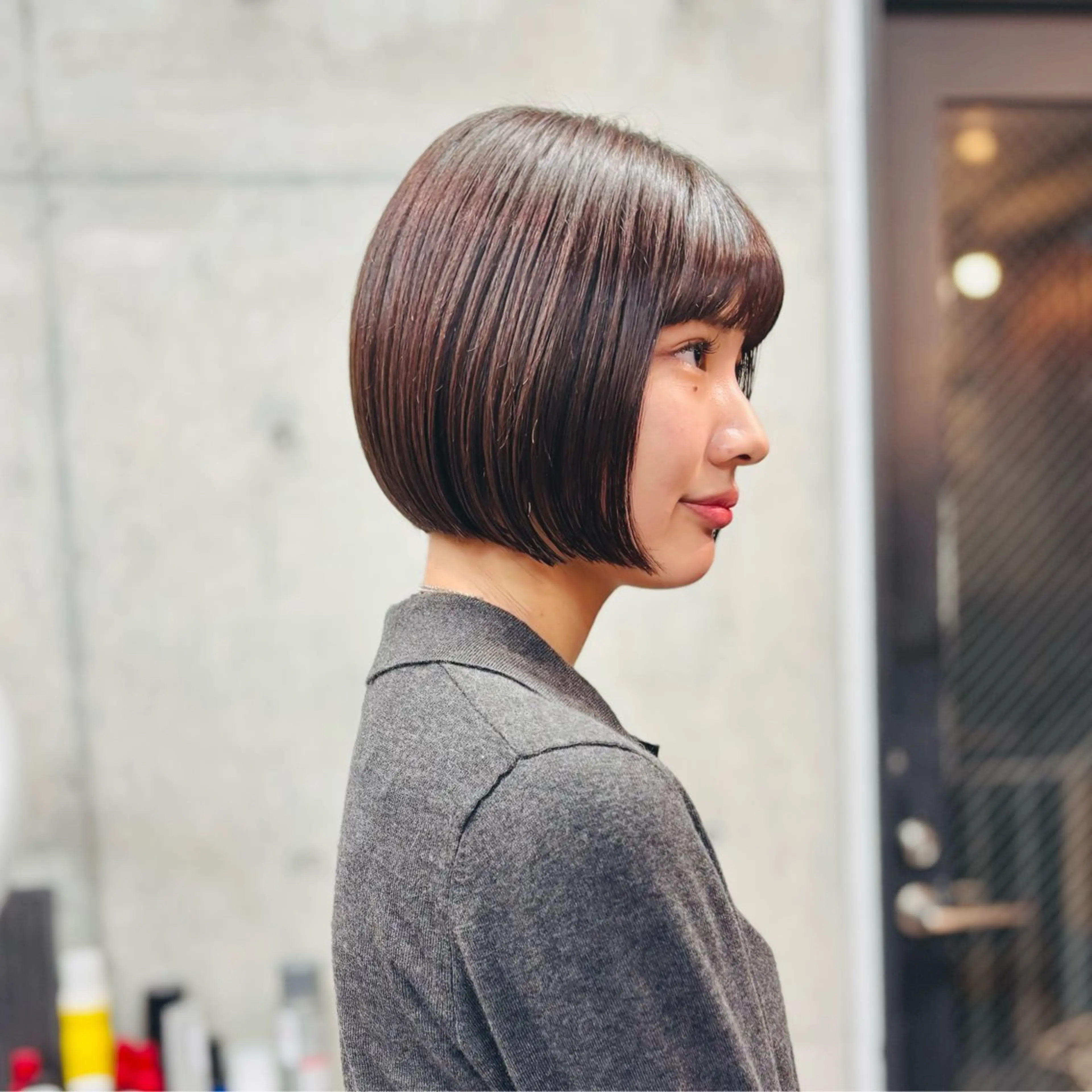 ショート カラー パーマ ブラウンカラー ボブ 髪質改善 小顔カット 縮毛矯正 カット ヘアカラー トリートメント ショートボブ髪質改善 縮毛矯正のプロ山道潤のヘアスタイル