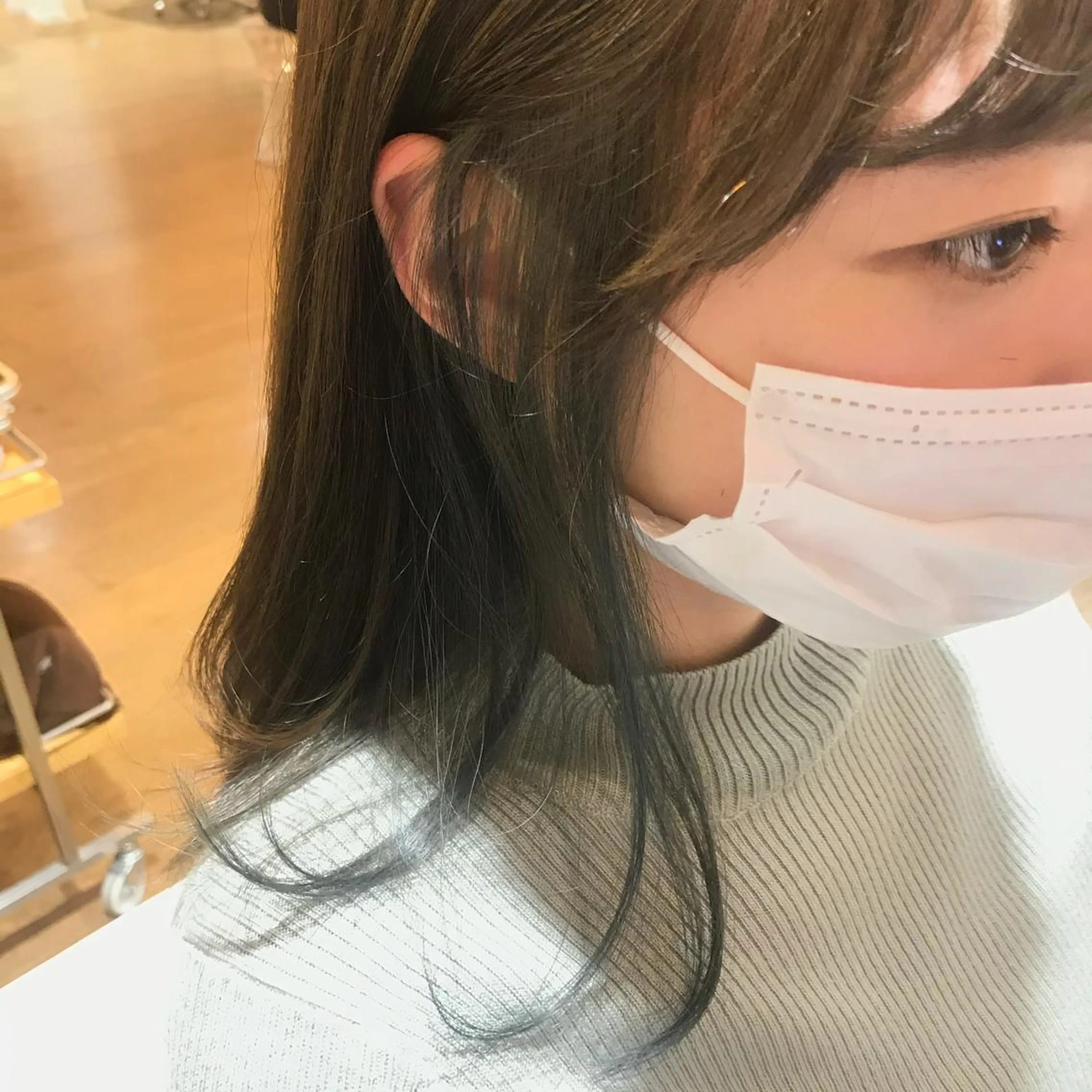 ミディアム カラー イヤリングカラー 山本 大智のヘアスタイル