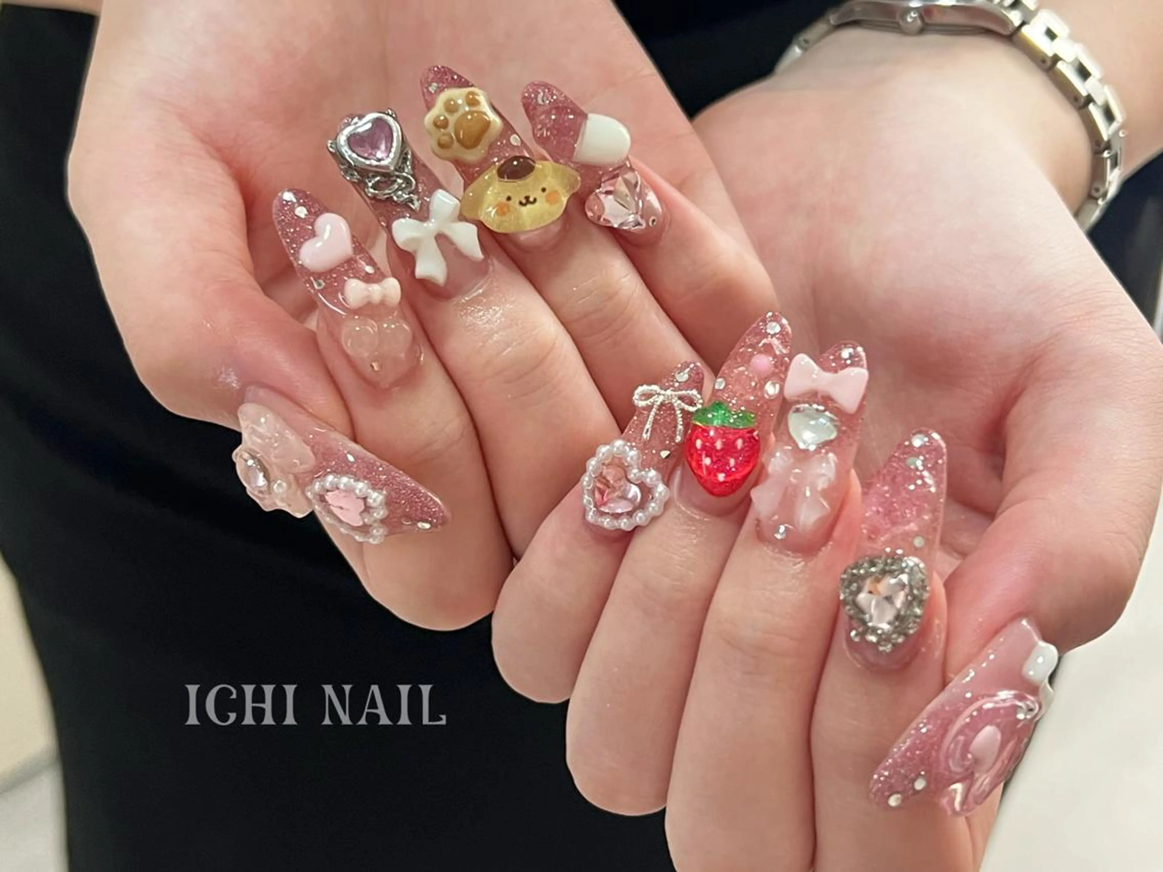 ネイル ハンドネイル 🧚🏻‍♀️ NOHA🎀のネイルデザイン