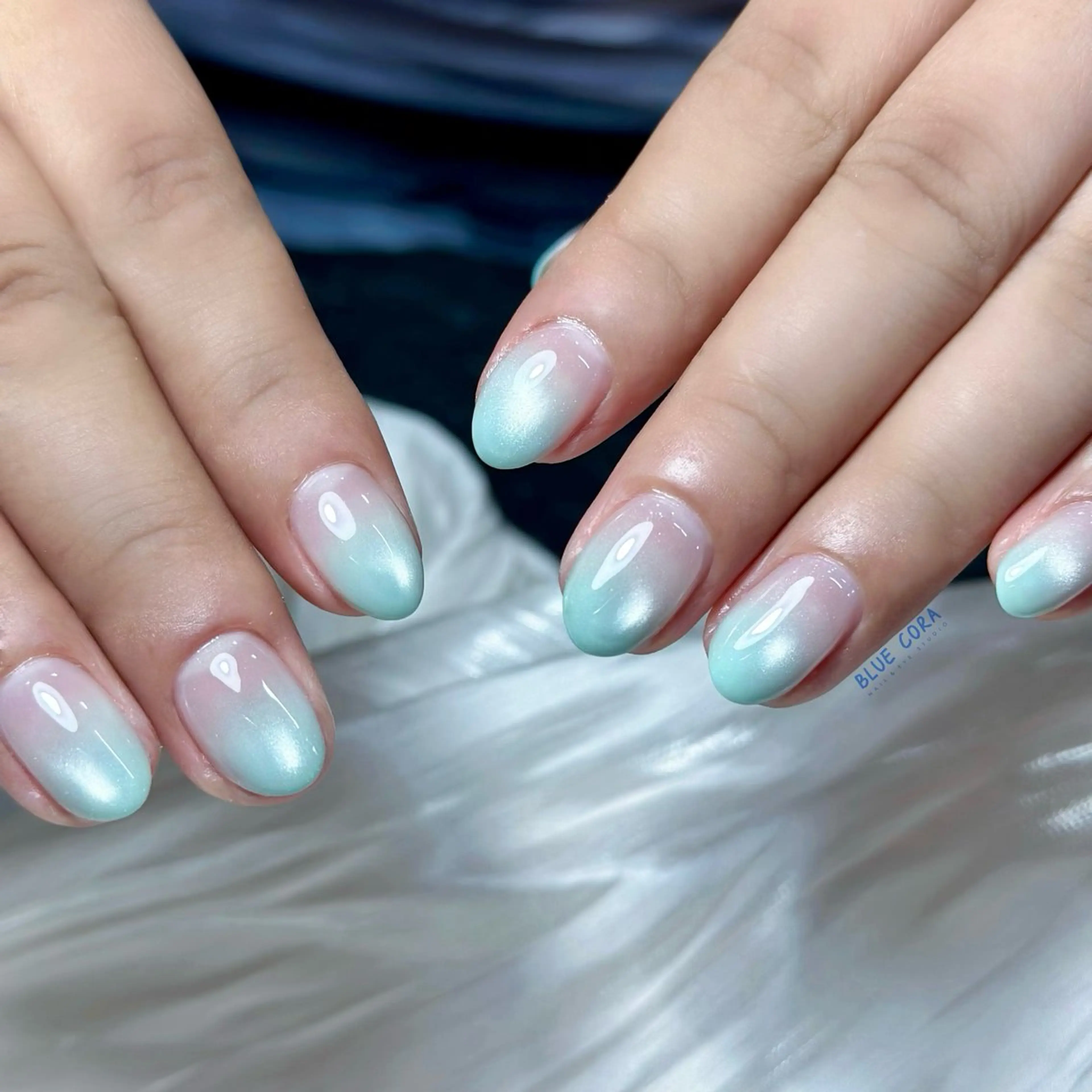 ネイル グラデーション BLUE CORAのネイルデザイン