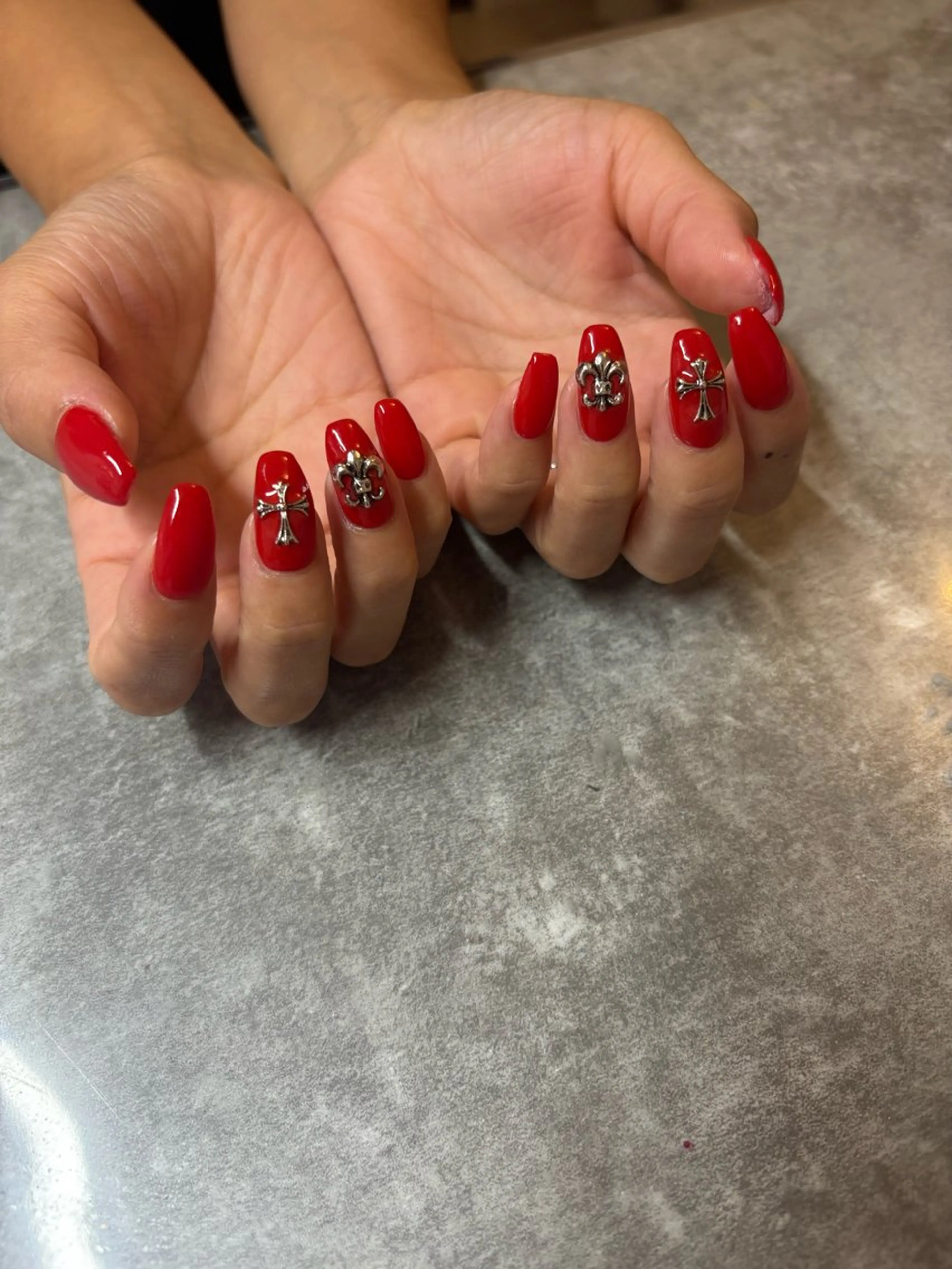 ネイル ハンドネイル ami eye&nail所属・小林 亜美のマツエク・マツパデザイン