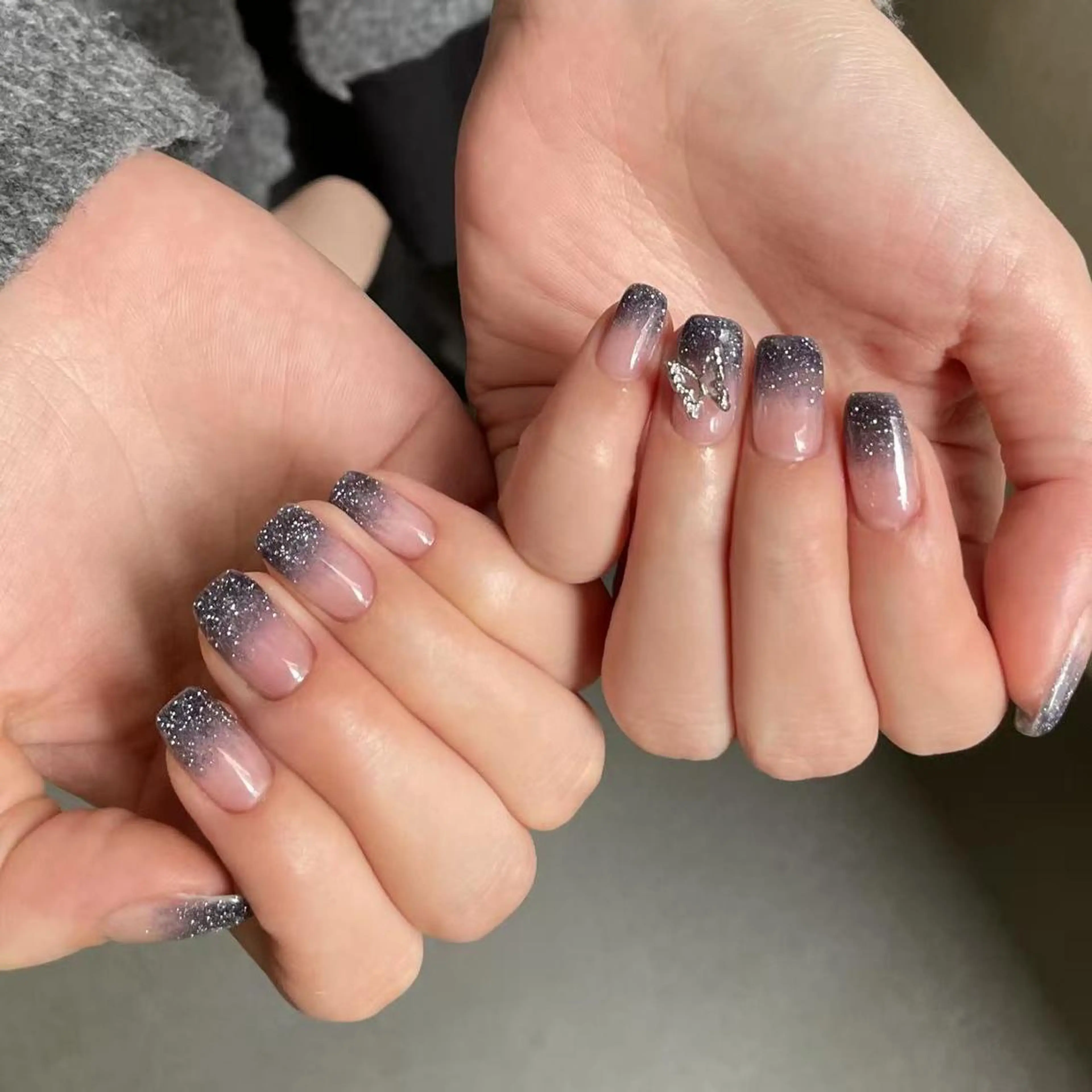 「オフ無し」⋆˙♡✨ハンドワンカラー ＊ラメグラの写真