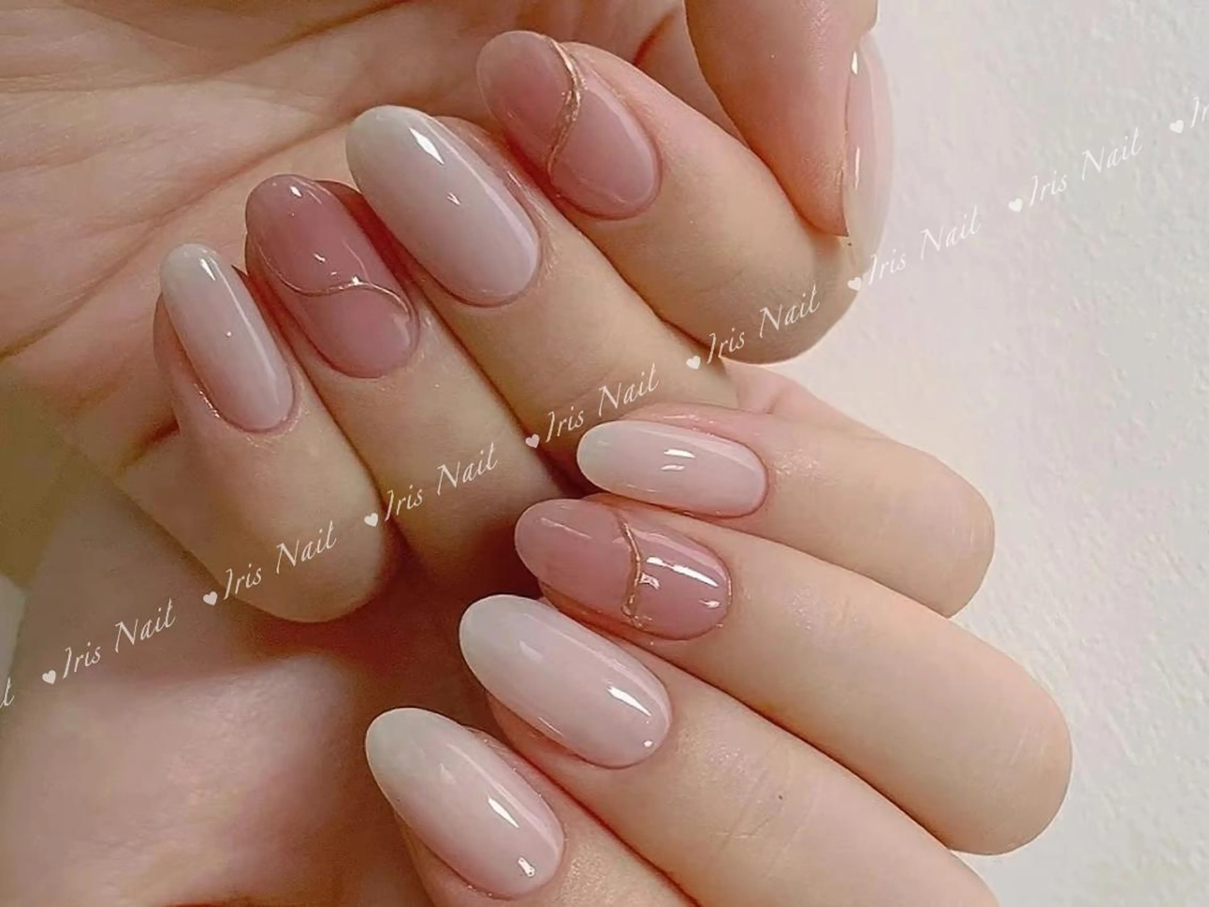 ネイル ミラーネイル ハンドネイル ハンドケア 🍒IRIS Nail🌸のネイルデザイン