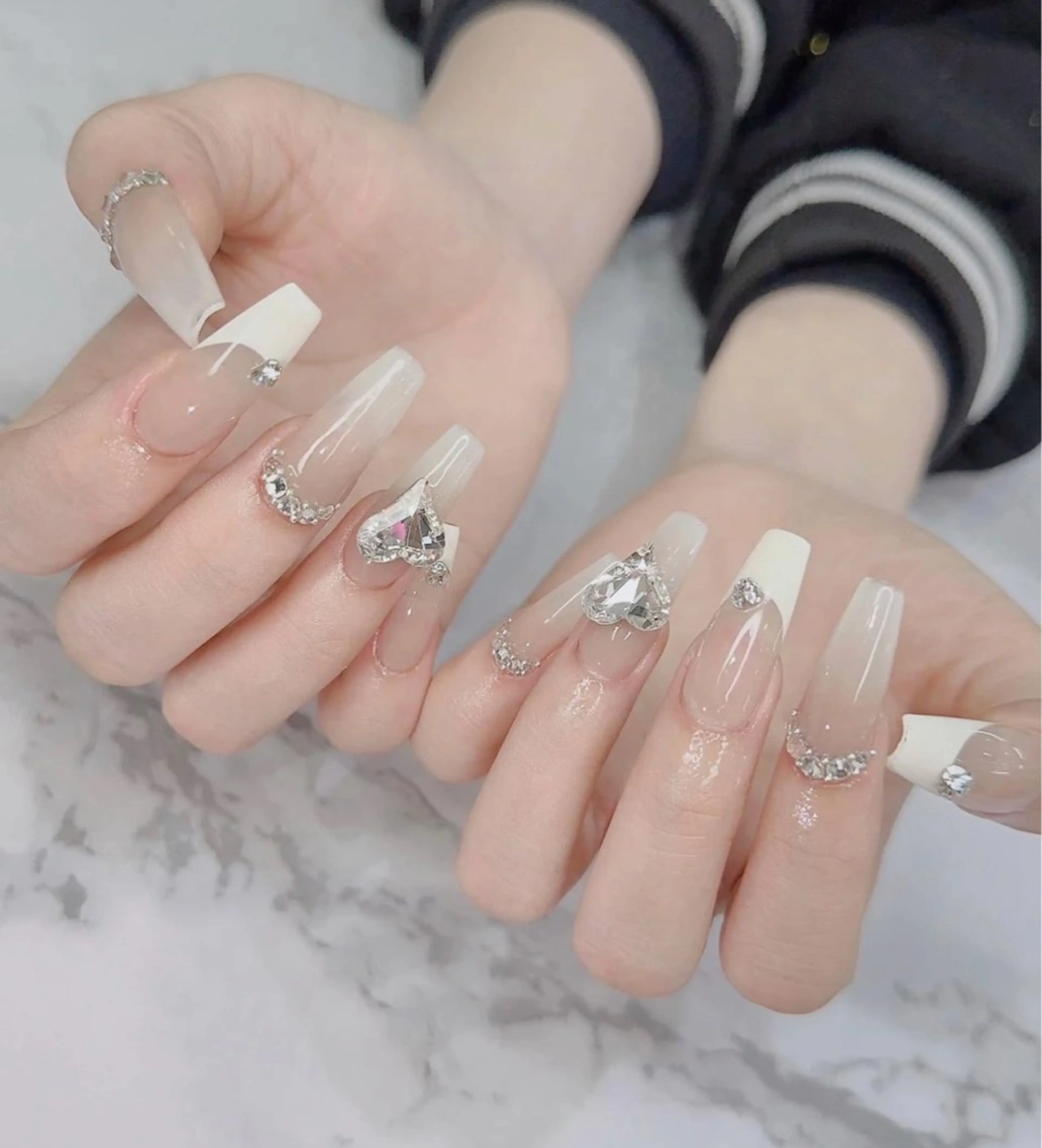 ネイル ハンドネイル 長さだし専門店 ROKANAILのネイルデザイン