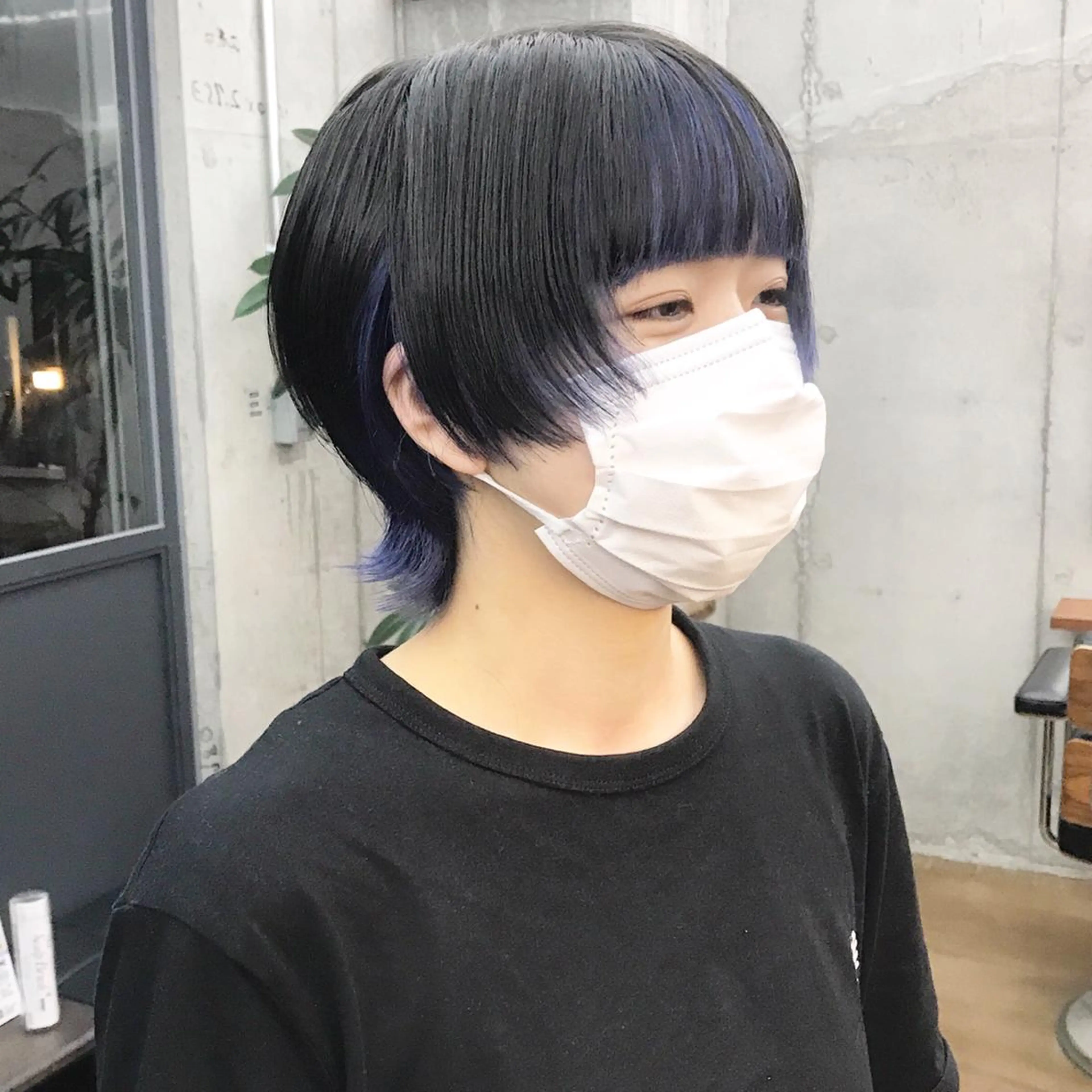 ショート カラー ブリーチ ブルーカラー ブルーパープル ケアブリーチ パープルカラー カット ヘアカラー トリートメント ヘアセット ✂︎ウルフ・ショート ✂︎MIKUNIのヘアスタイル