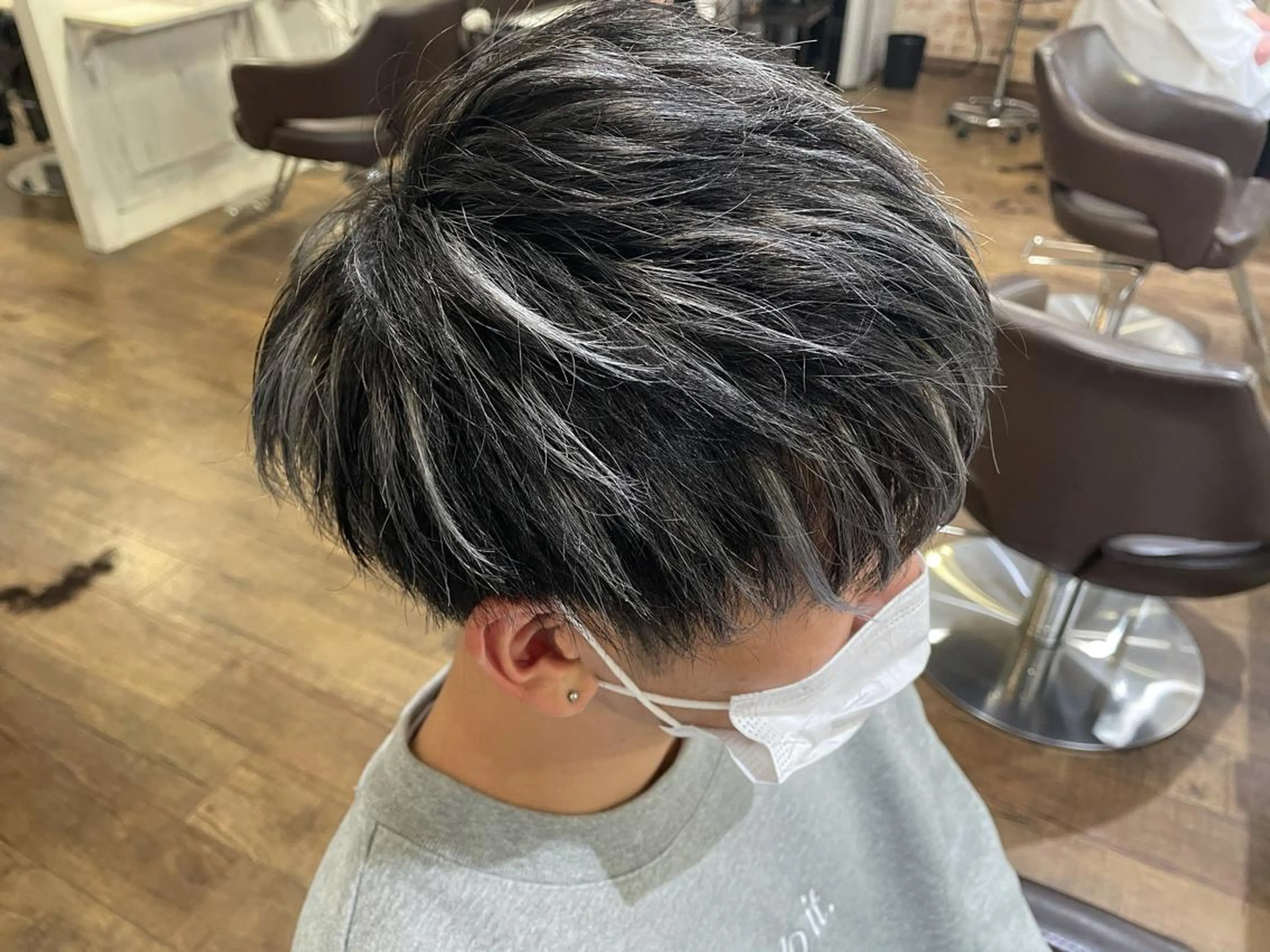 ショート カラー ヘアカラー トリートメント 遠藤 拓馬のヘアスタイル