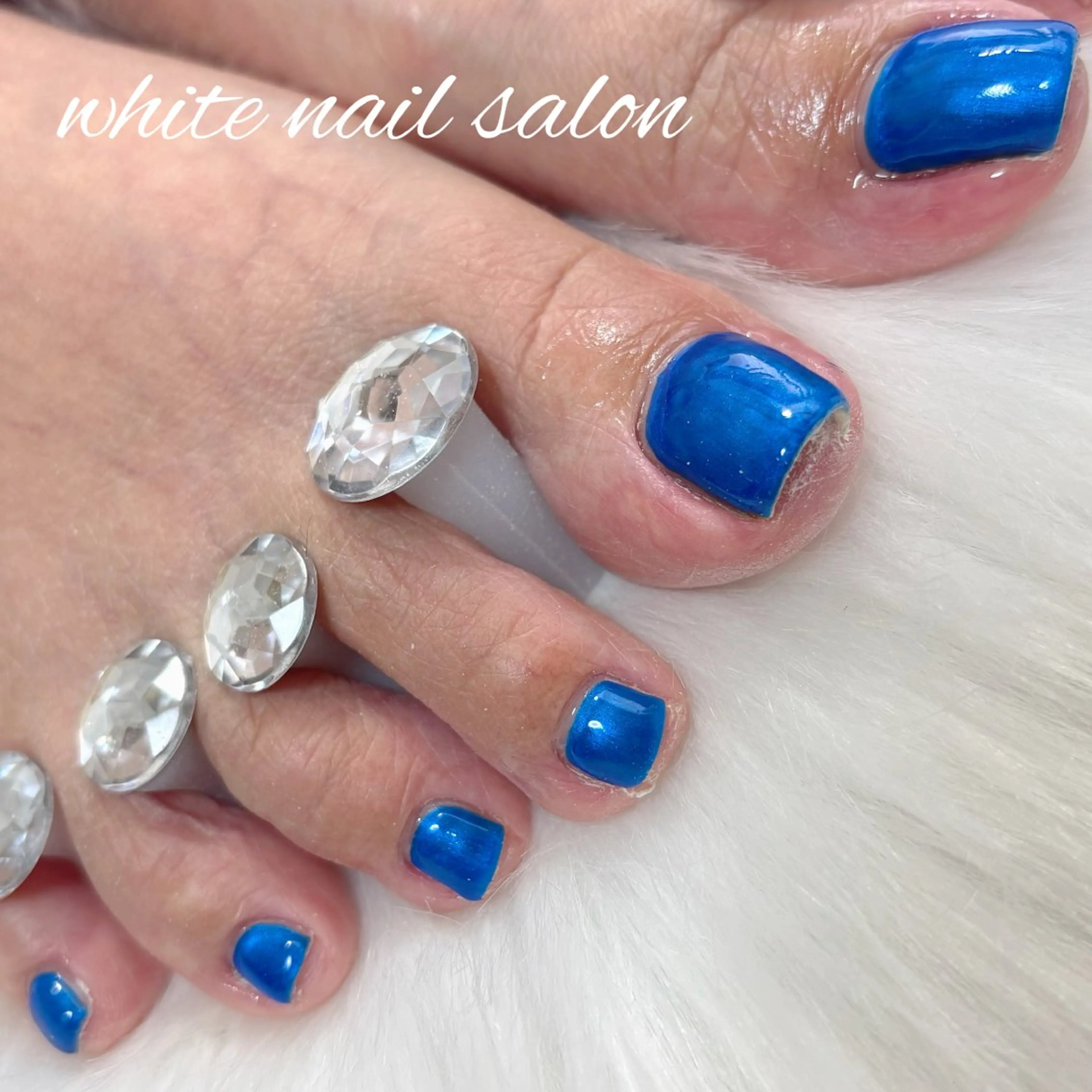 ネイル フットネイル シンプルネイル フットネイル white nail salonのネイルデザイン