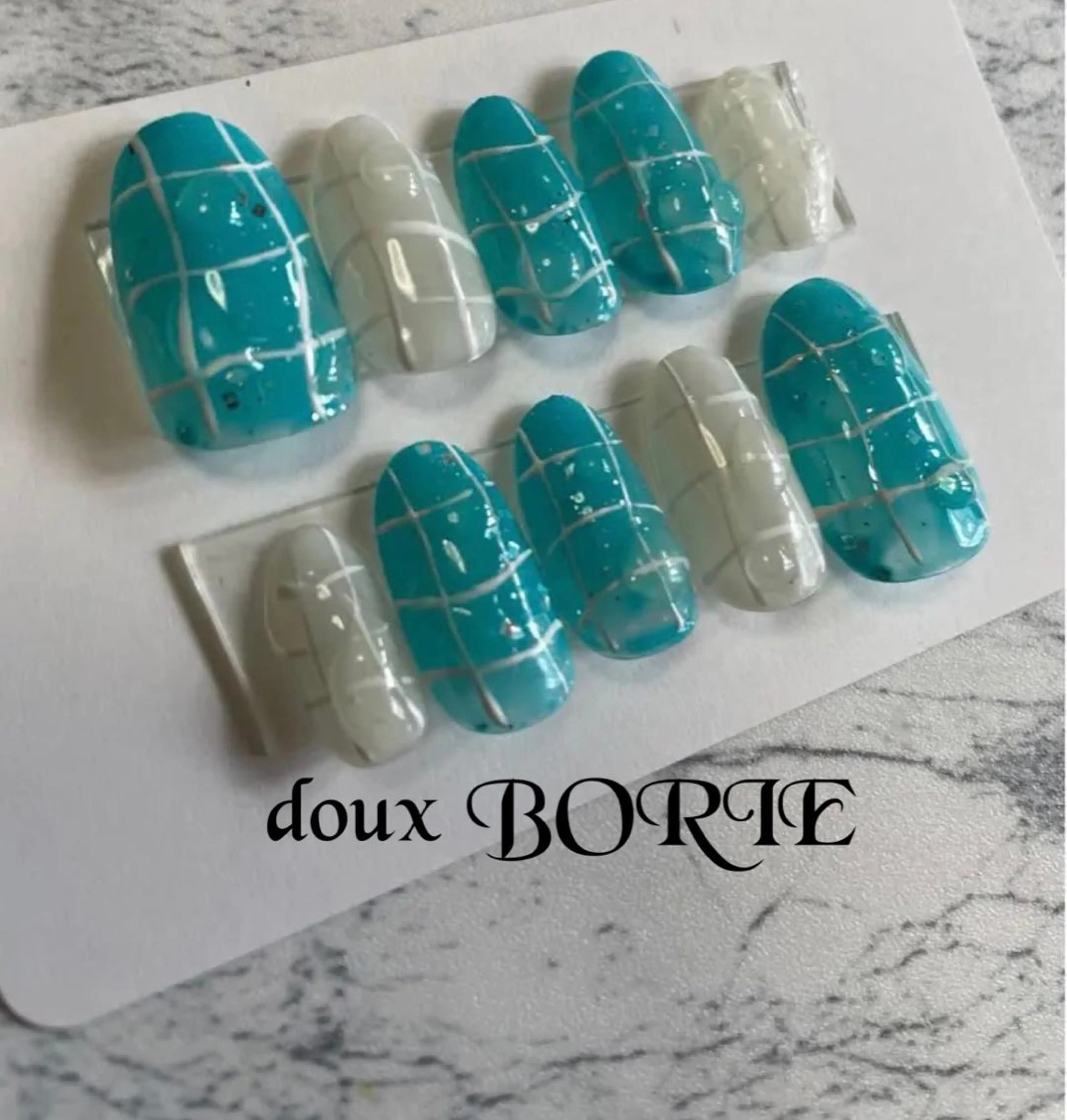 ネイル doux BORIEのネイルデザイン