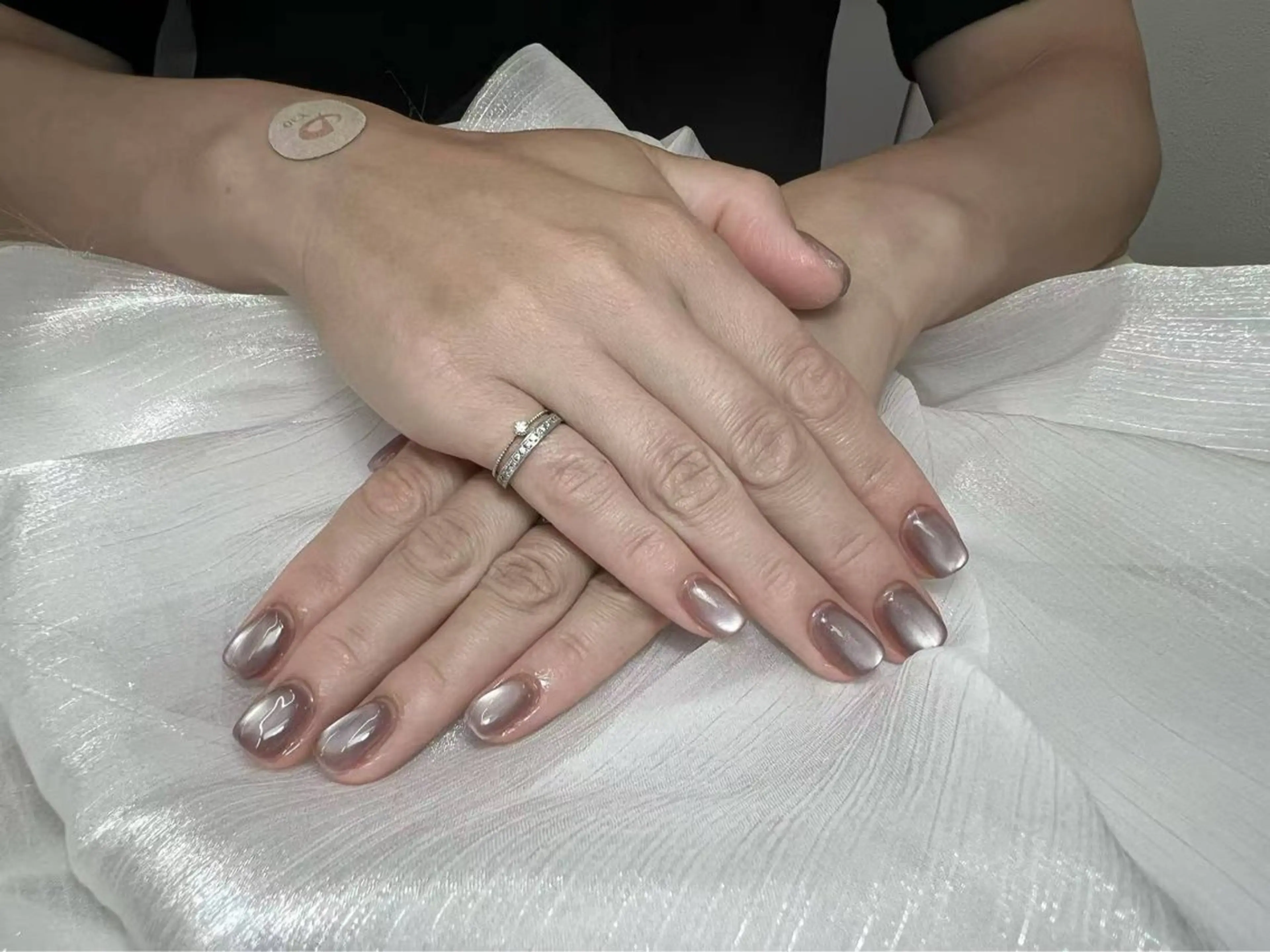 ミディアム ハンドネイル 宮崎 もものネイルデザイン