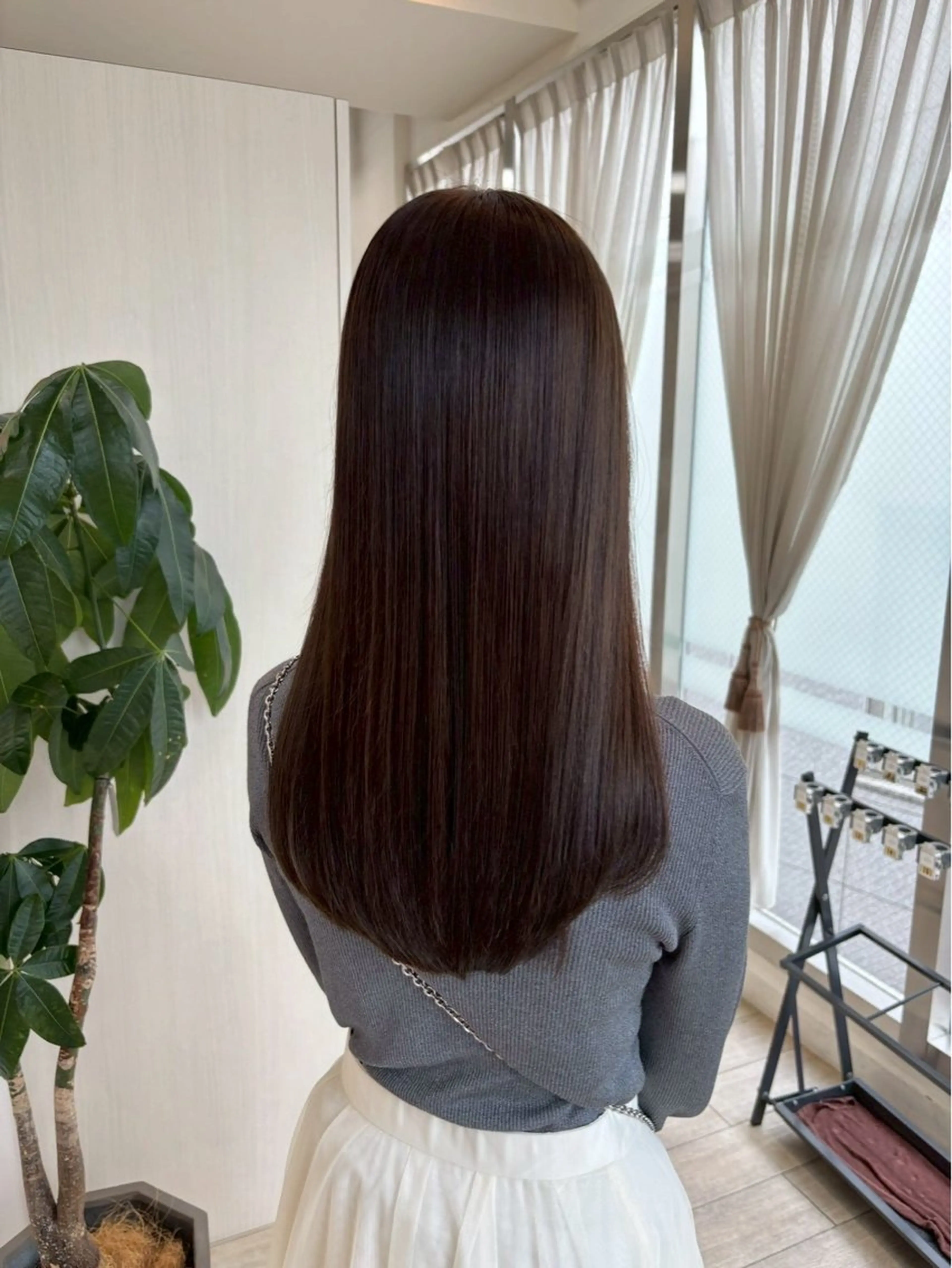 ロング LEWIN GINZAのヘアスタイル