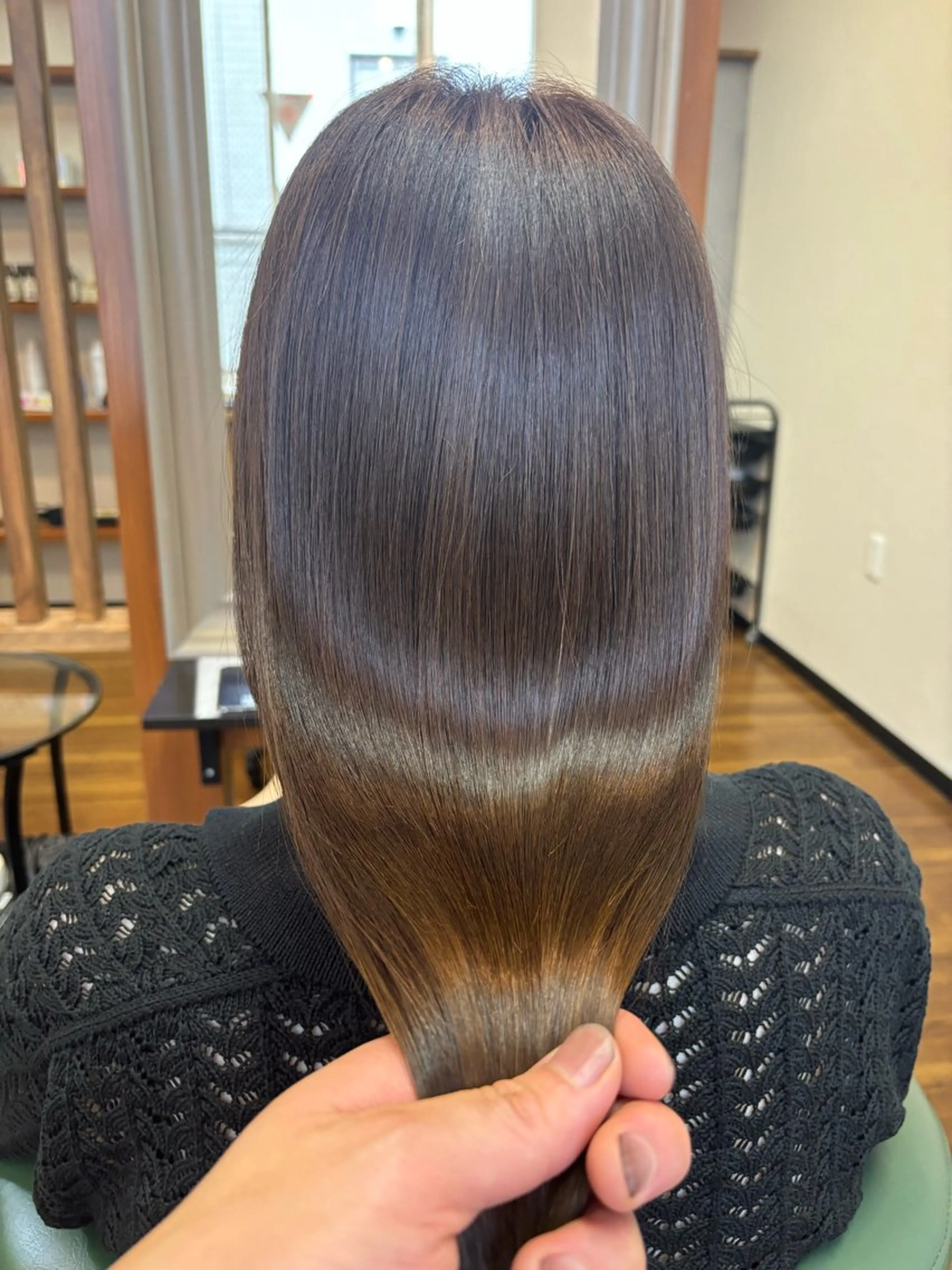 ⭐️ ミニモ学割⭐️カット+縮毛矯正+カラー+髪質改善トリートメントの写真