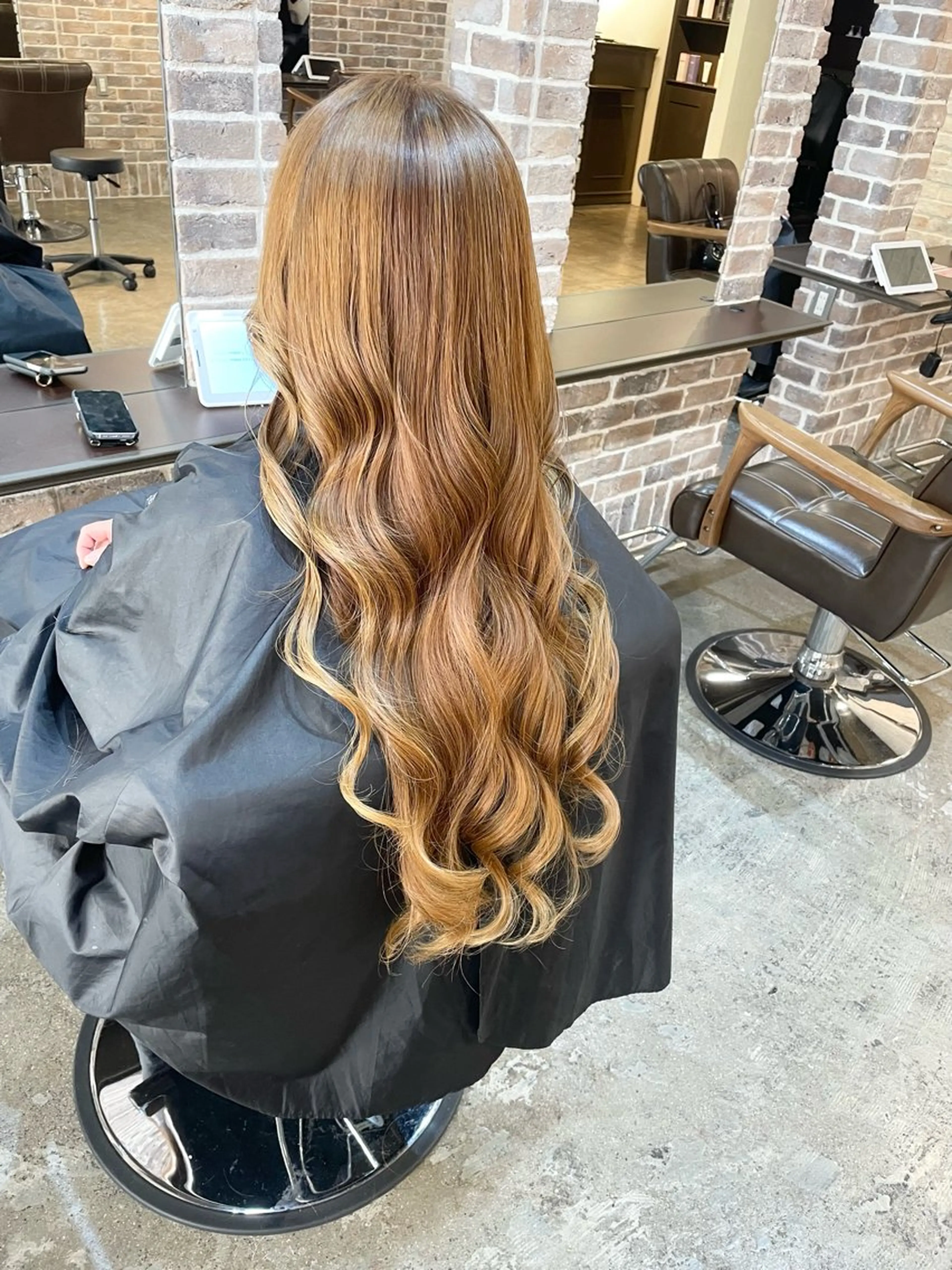 ロング カラー ベージュカラー ブリーチ ブリーチなしカラー ヘアカラー トリートメント ACROあべの店所属・艶カラー/インナー /グラデ/大西小百合のヘアスタイル