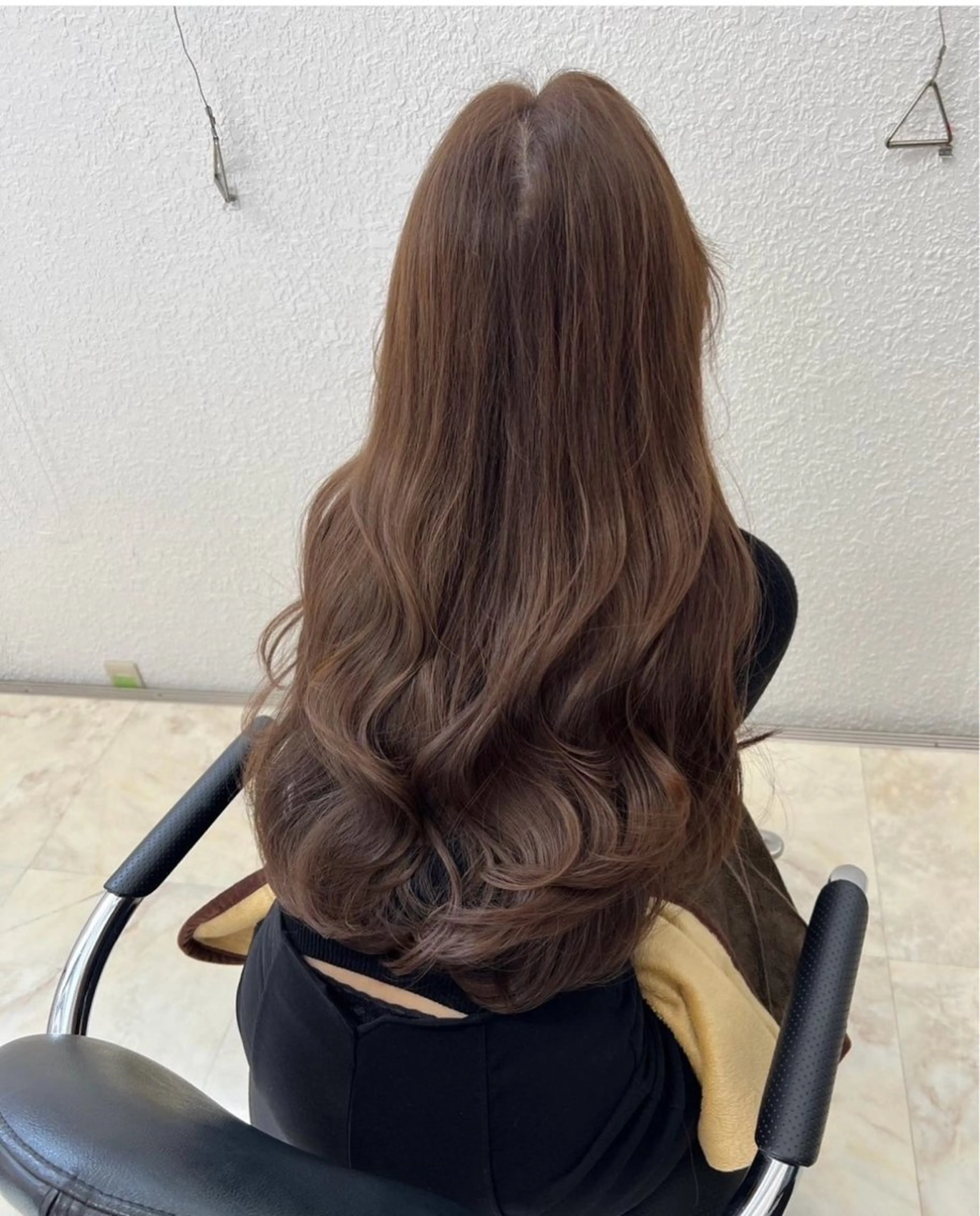 ロング ❤️ブリーチなし💚 ダブルカラー平野実花のヘアスタイル