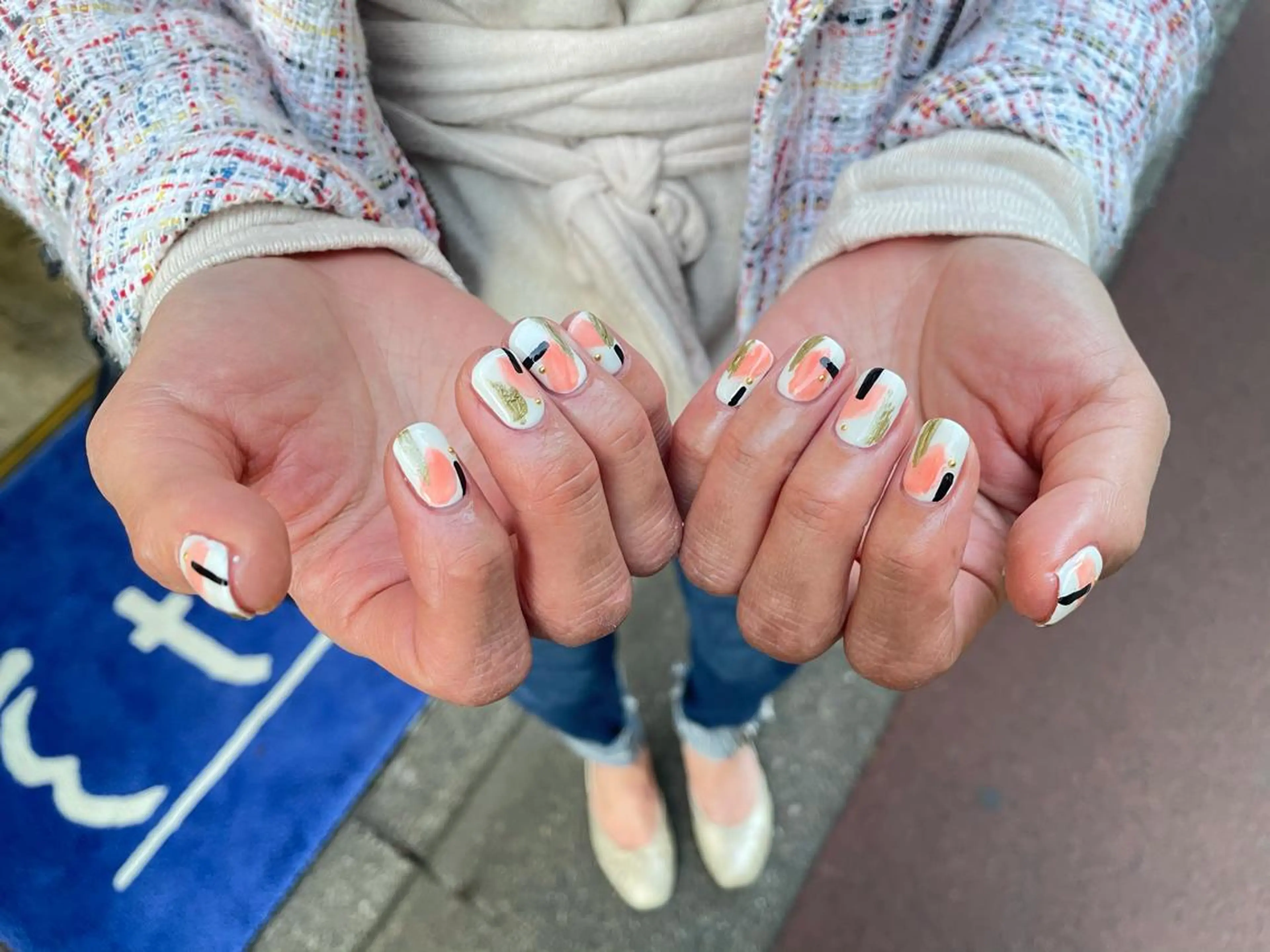 ネイル ハンドネイル ハンドケア はばすみれ🎀ﾈｲﾙ 光ﾌｪｲｼｬﾙ ﾍｱのネイルデザイン