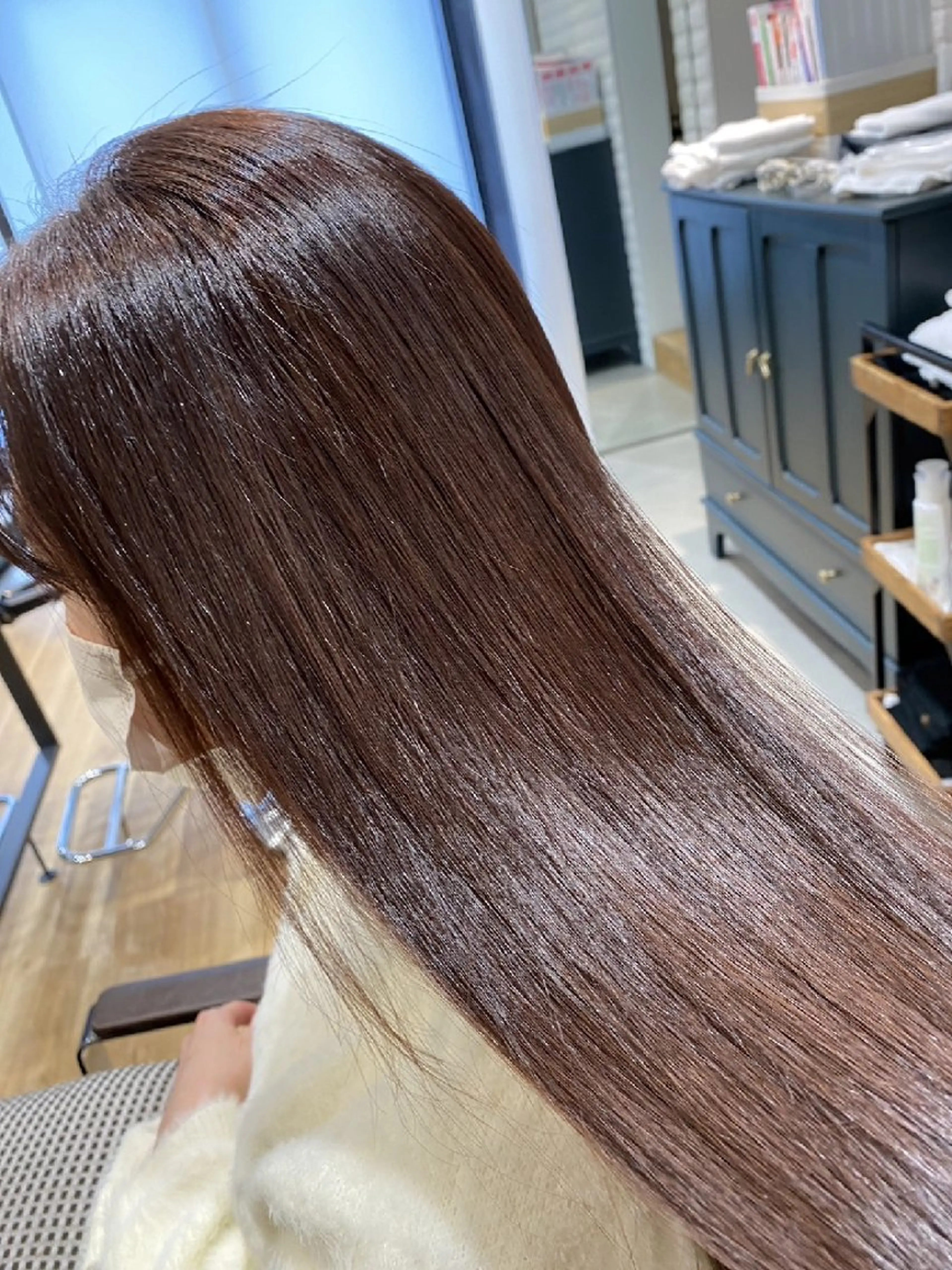 ロング 深夜まで営業中‼️ レム髪質改善のヘアスタイル