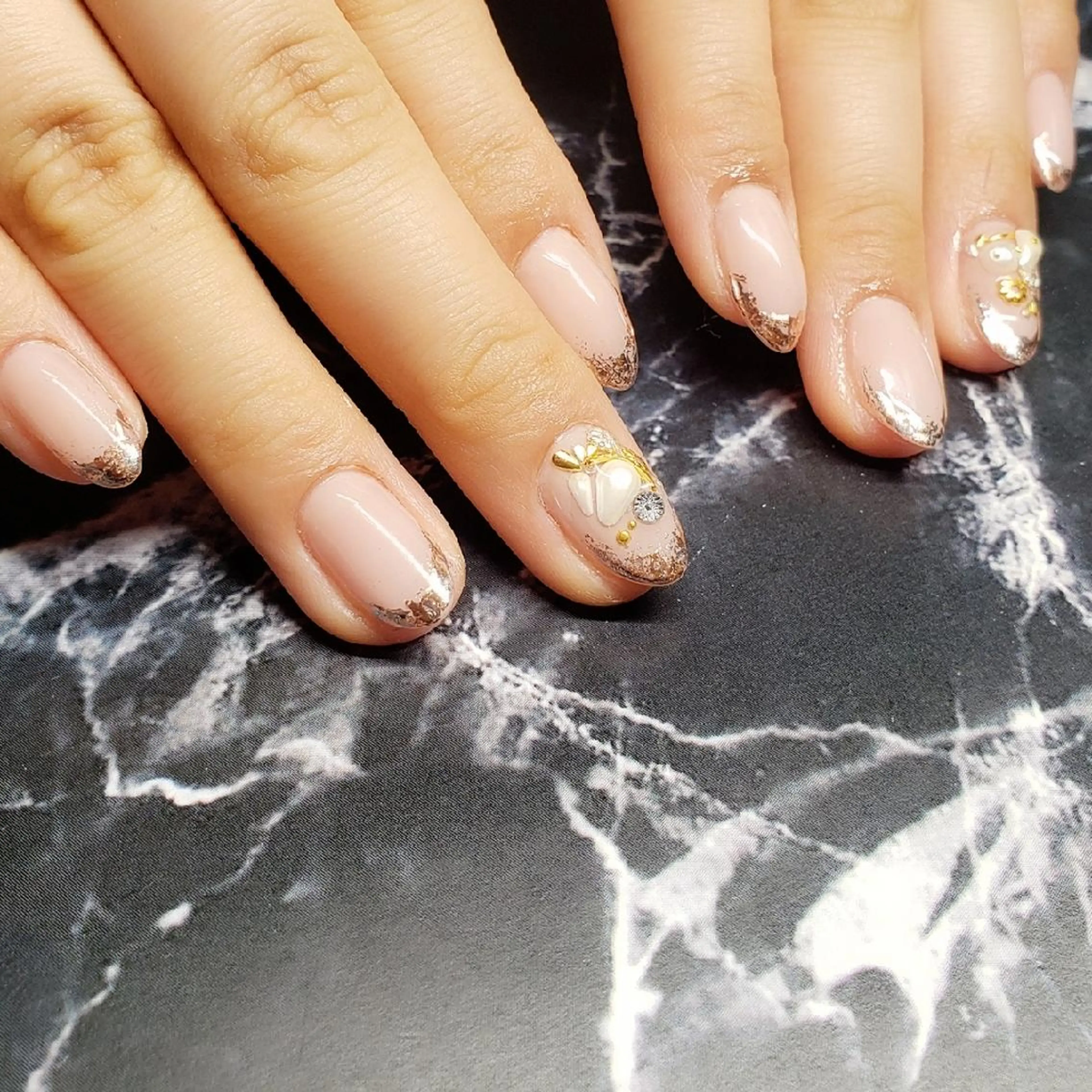 ショート ネイル クロキ 。のネイルデザイン