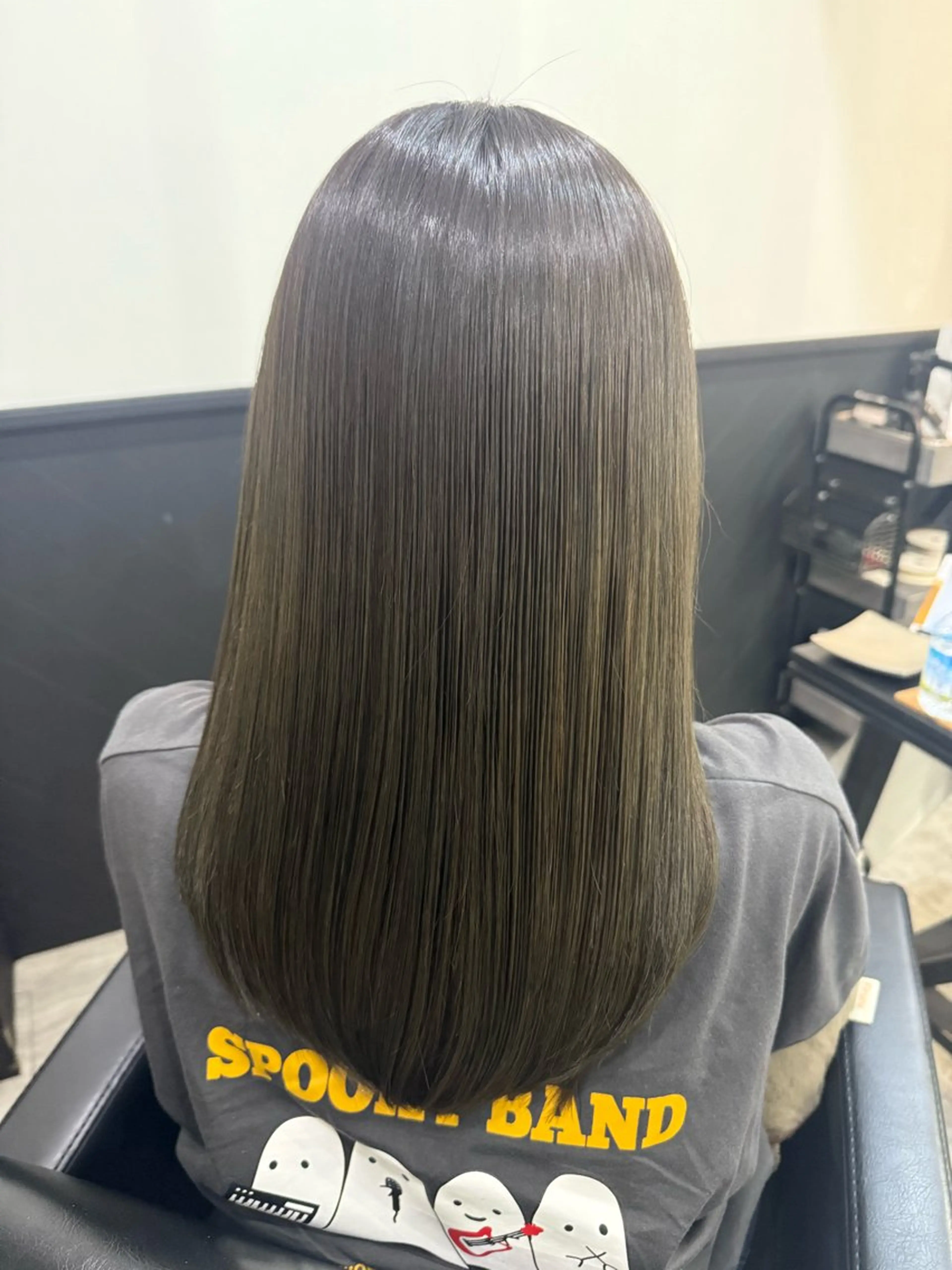セミロング 髪質改善【due hair】砂川 翔のヘアスタイル