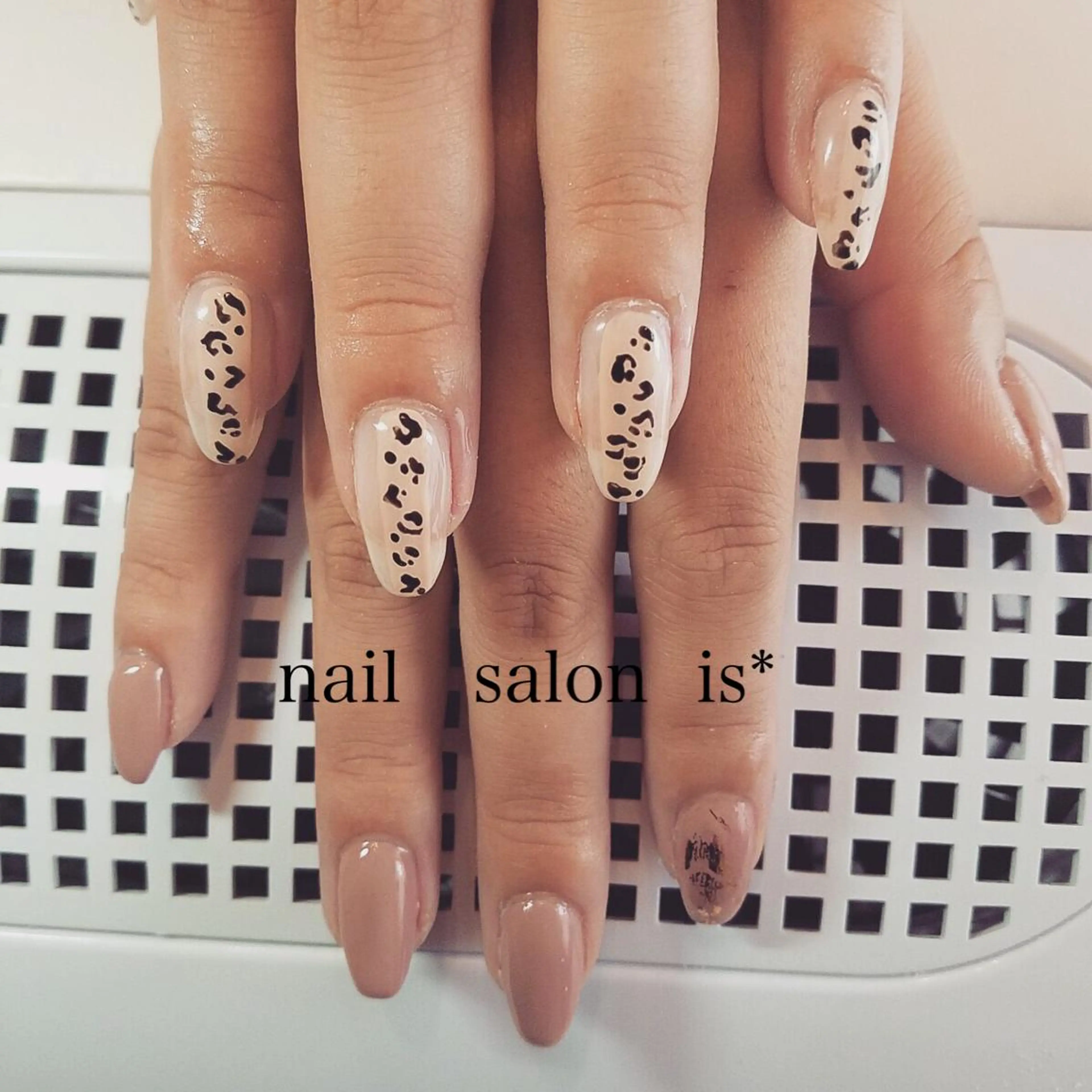 ネイル ニュアンスネイル 店長 佐藤のネイルデザイン