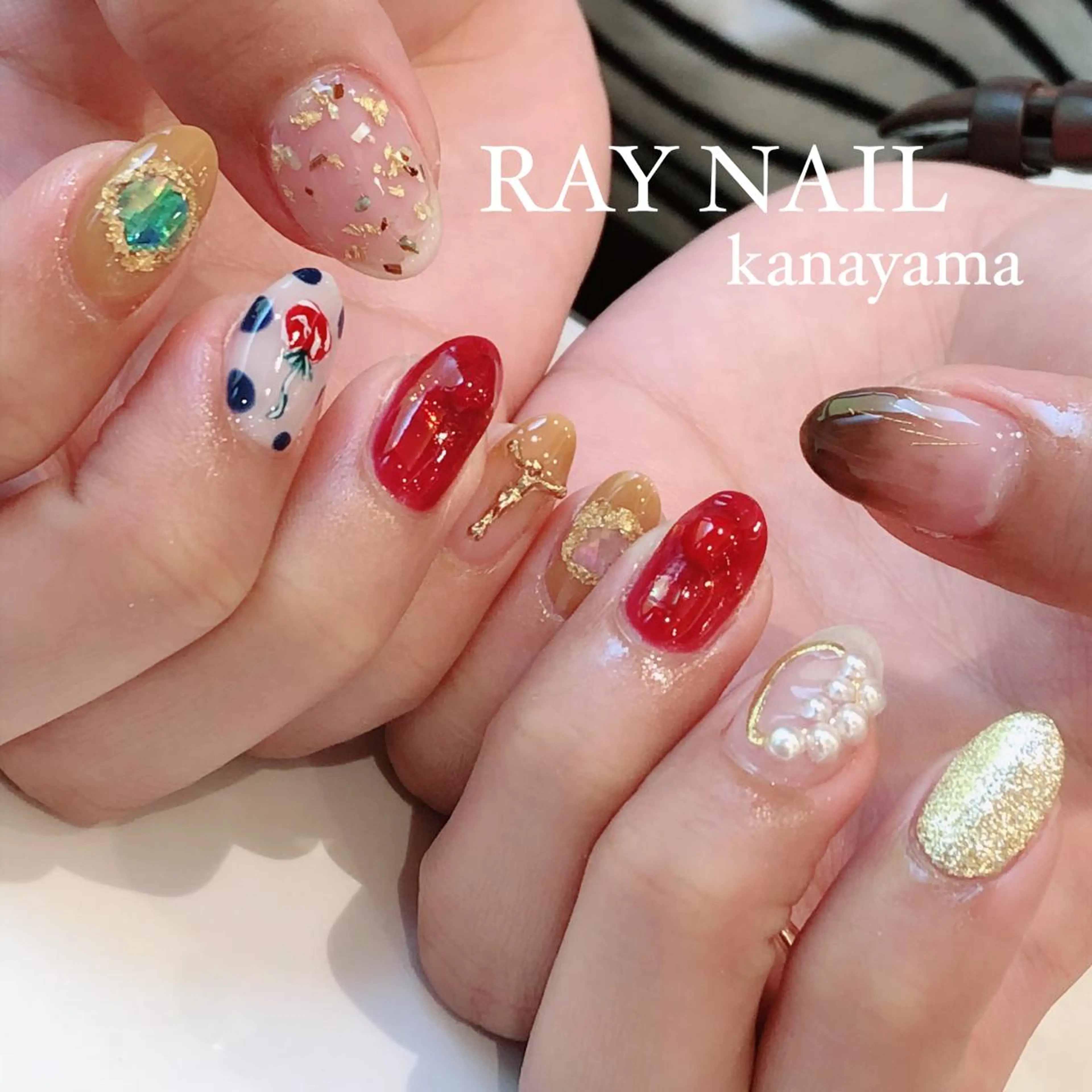 ネイル 赤色 Arowa 伊田のネイルデザイン