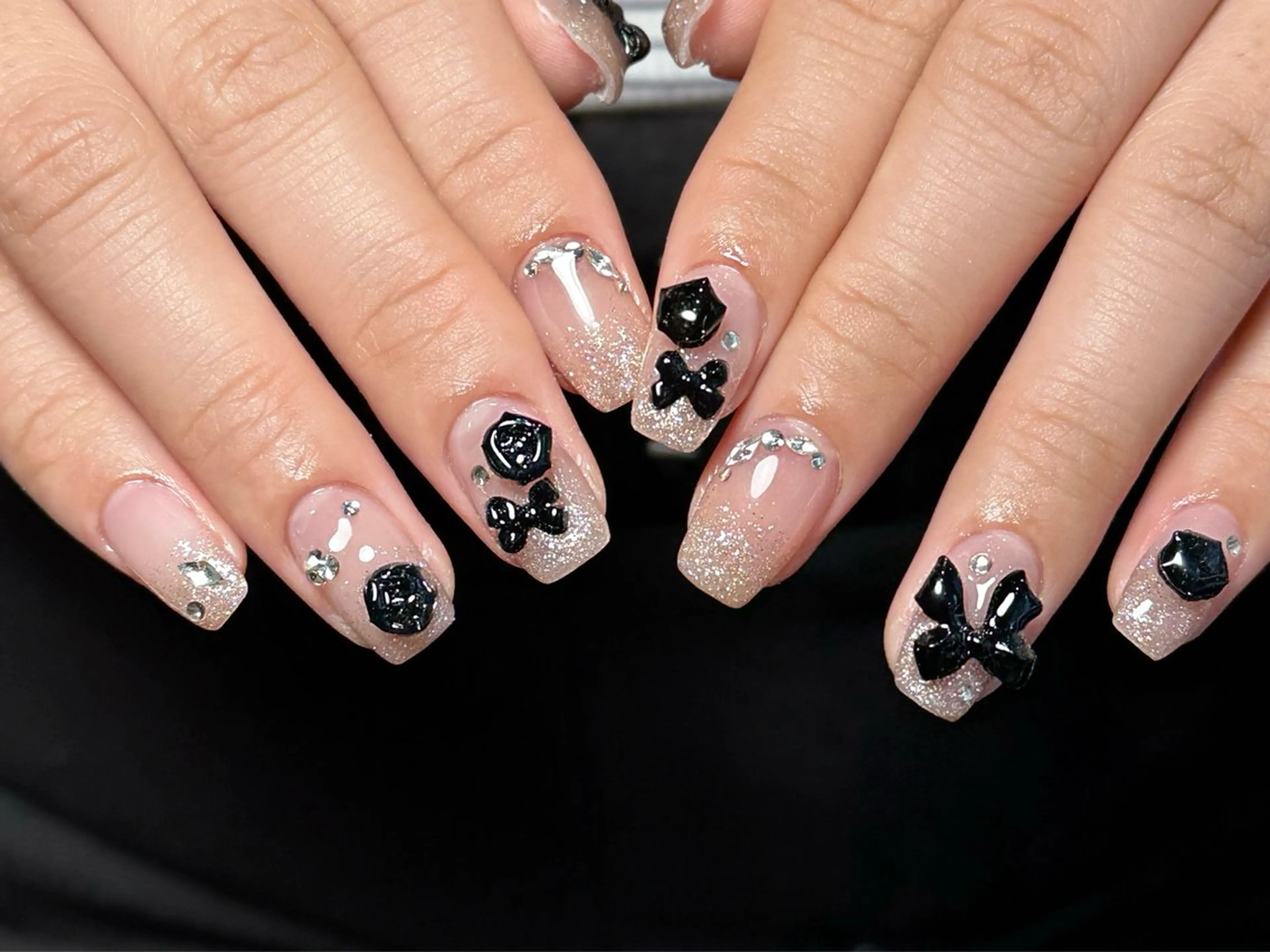 ネイル オーロラネイル 長さ出し フレンチネイル ジェルネイル ガラスフレンチ ハンドネイル Rela・S NAILのネイルデザイン