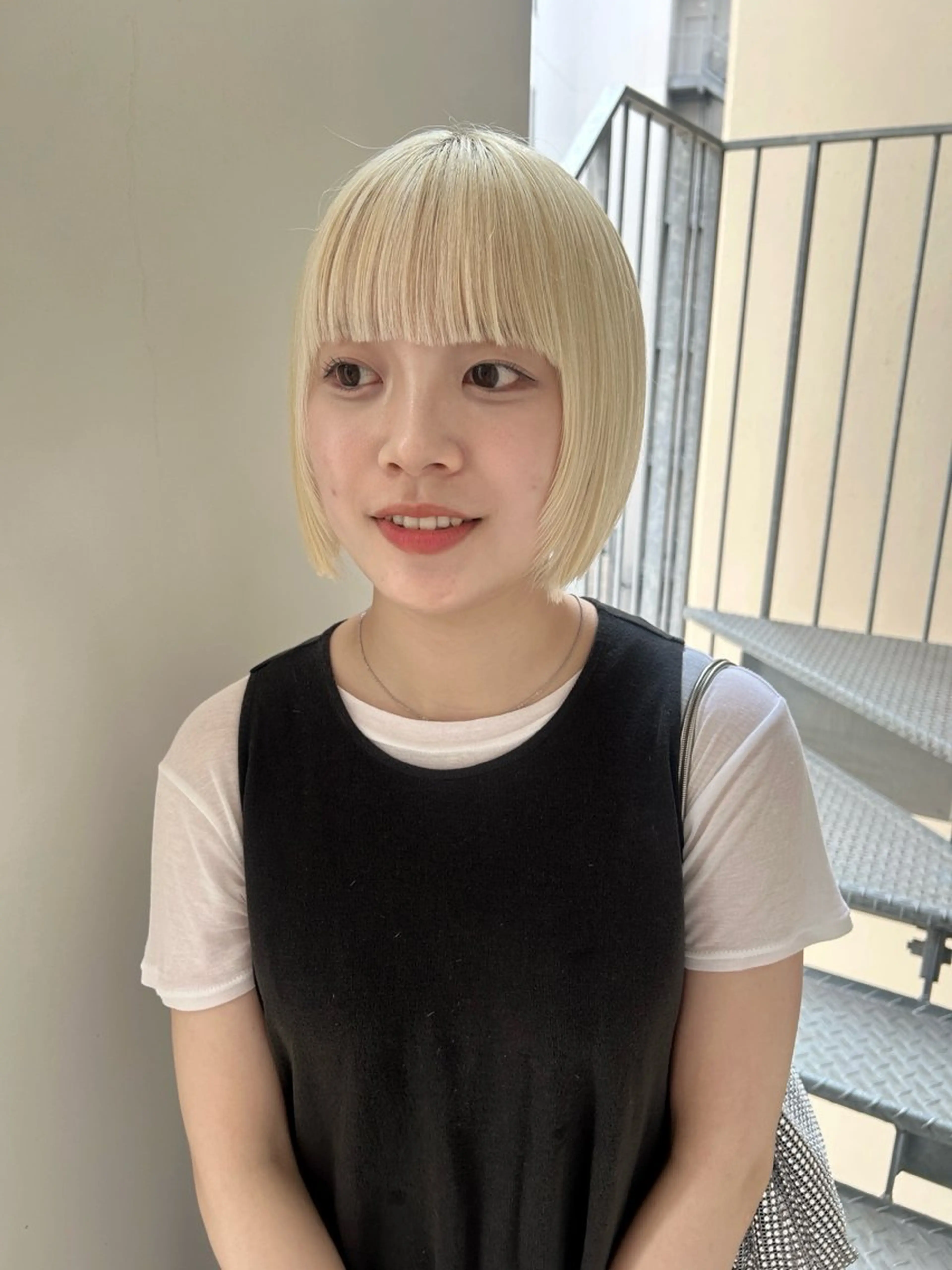 ショート ボブ ヘアカラー 髙林 優衣のヘアスタイル