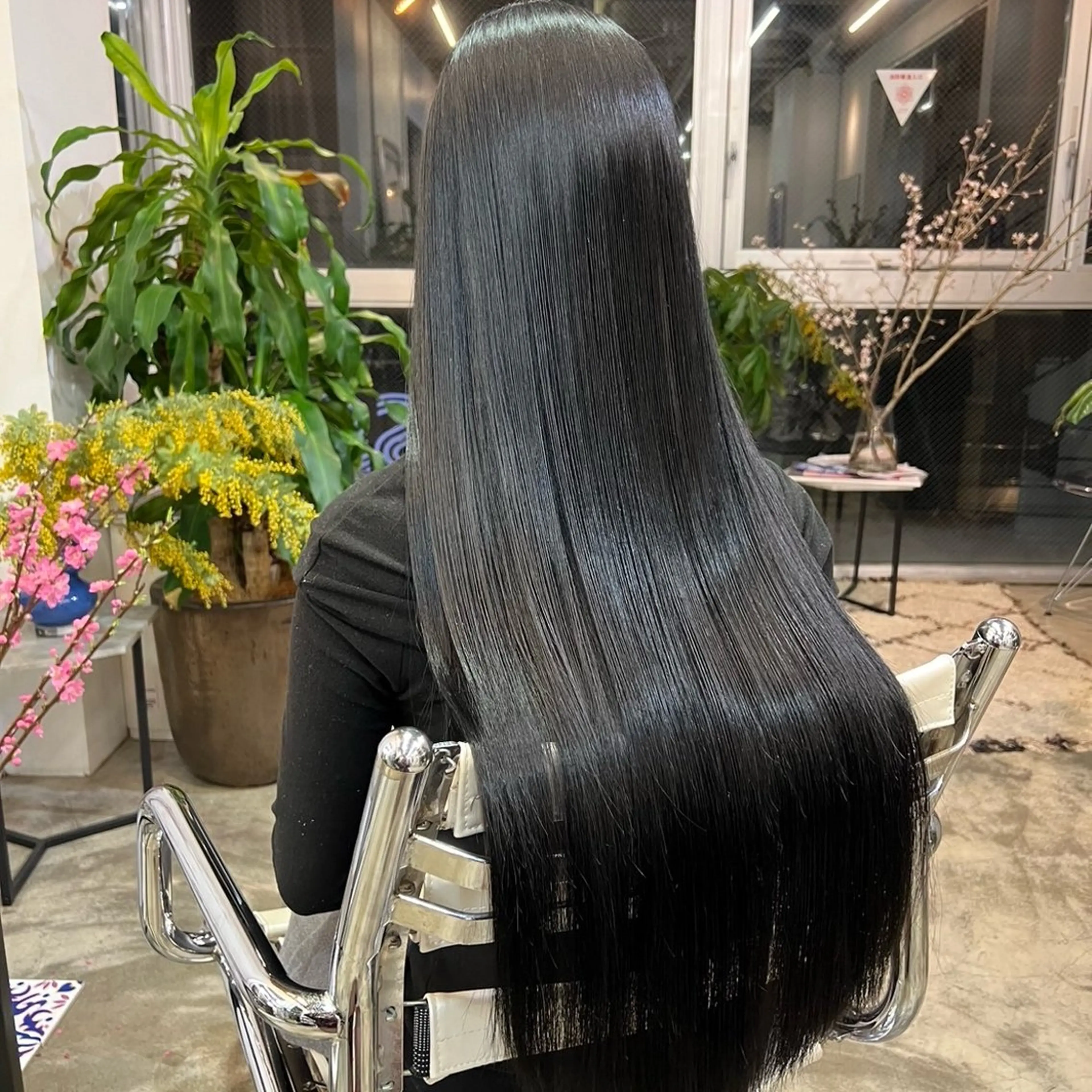 ロング カット 縮毛矯正 《4月クーポン記 載中》小森祐希のヘアスタイル