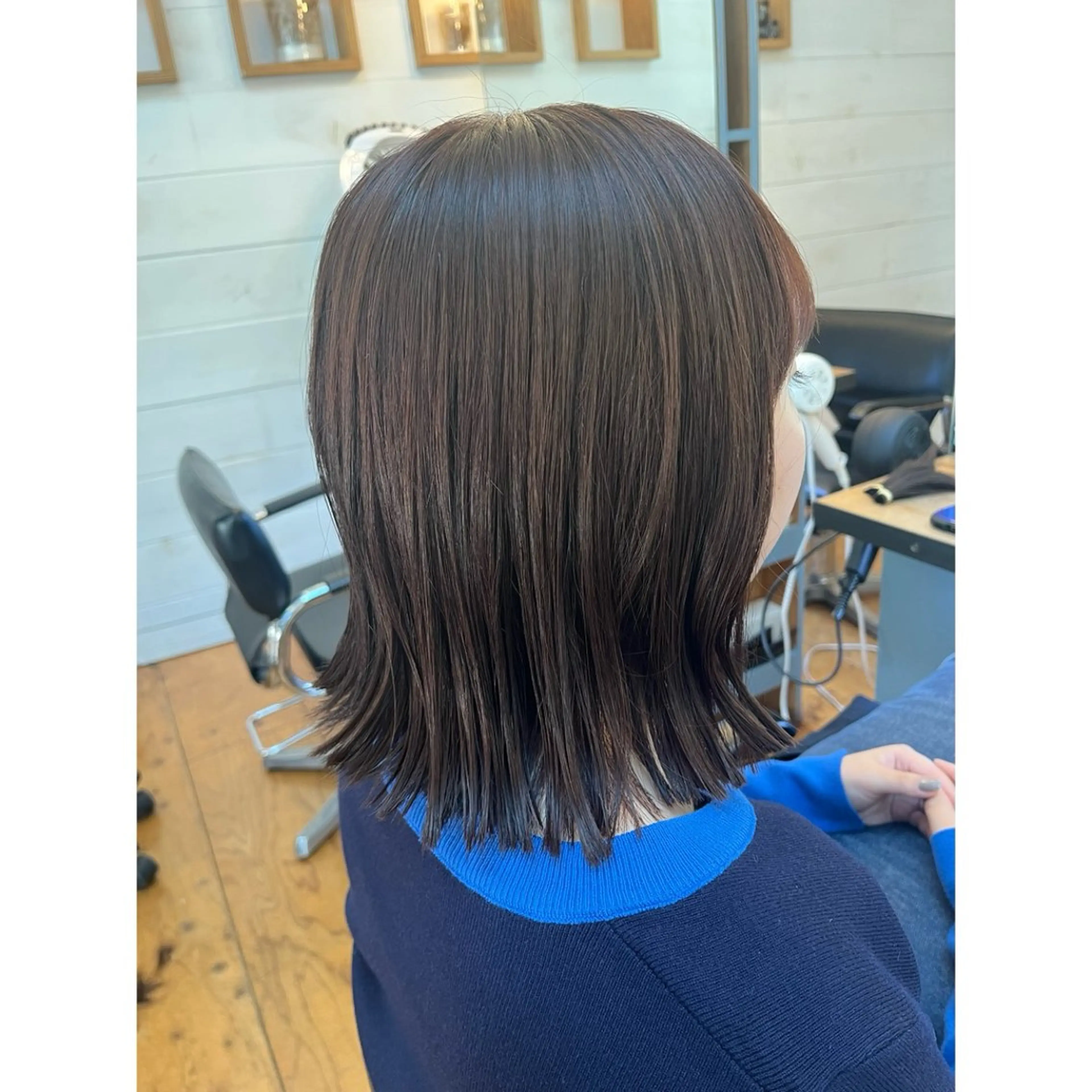 ミディアム カラー ハイライトカラー インナーカラー ボブ ハイライト 髪質改善 カット ヘアカラー Lagom なかだのヘアスタイル