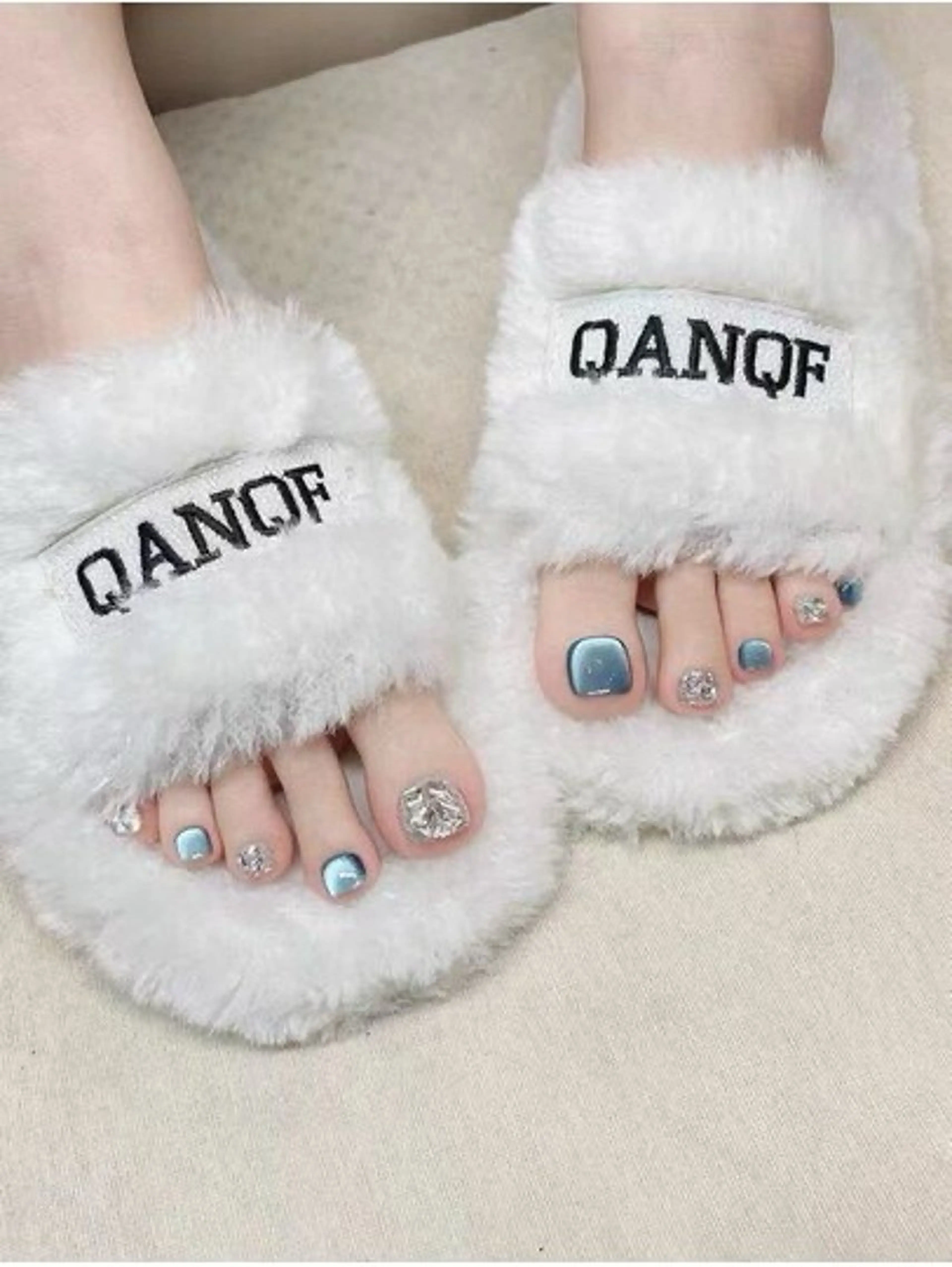 ミディアム 戸井田 静香のネイルデザイン