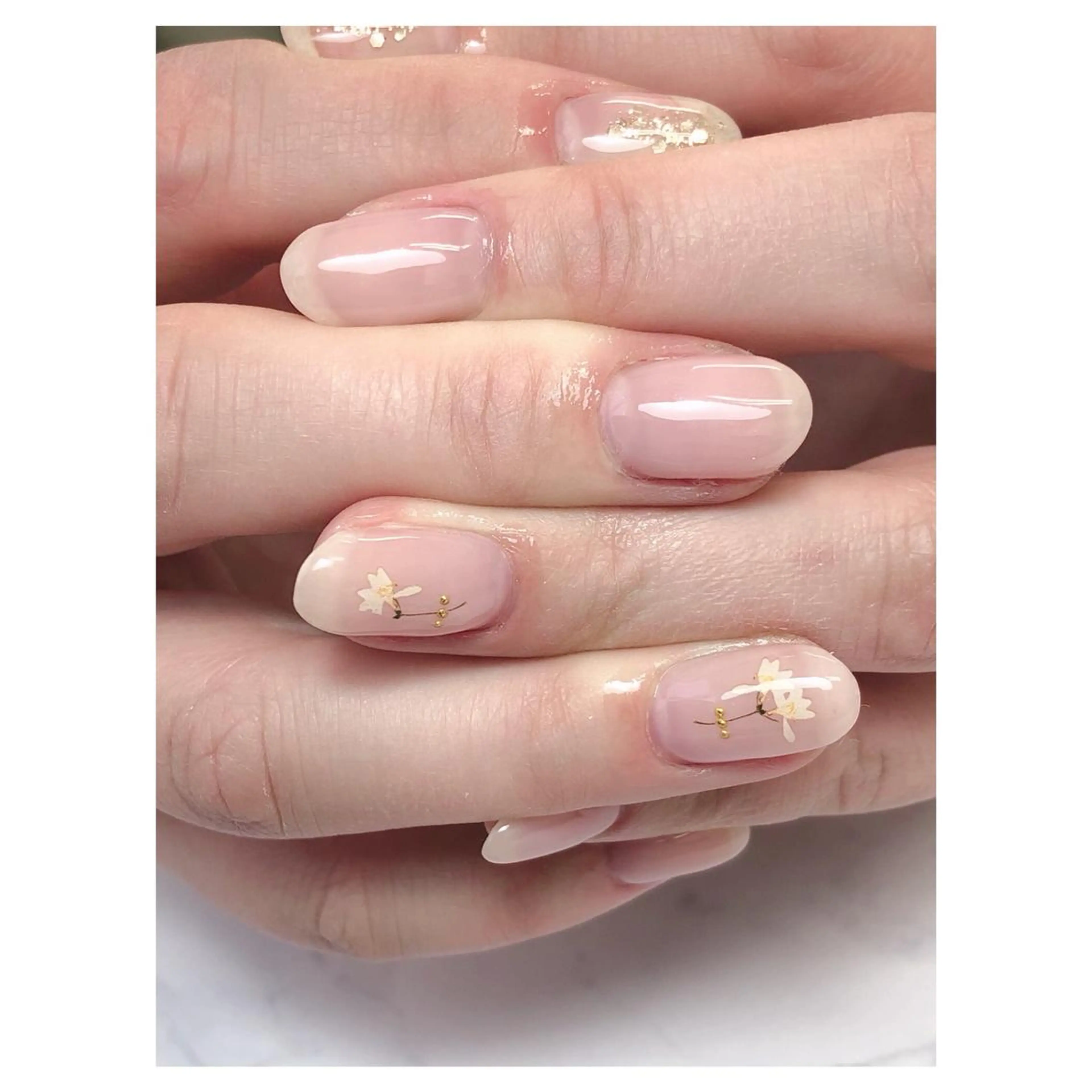 ネイル Bella 齋藤理奈のネイルデザイン