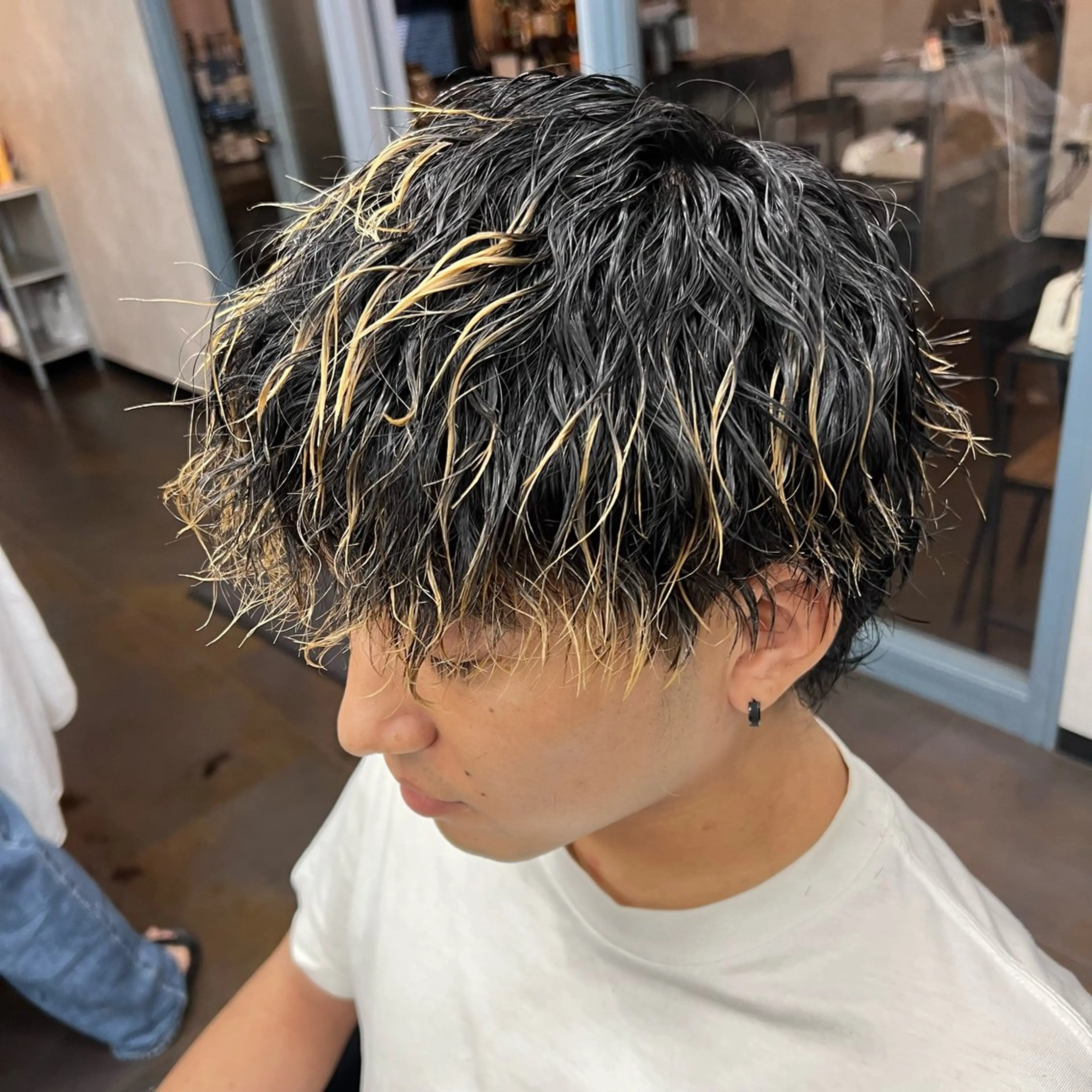 パーマ メンズ 沖山 友津季のヘアスタイル