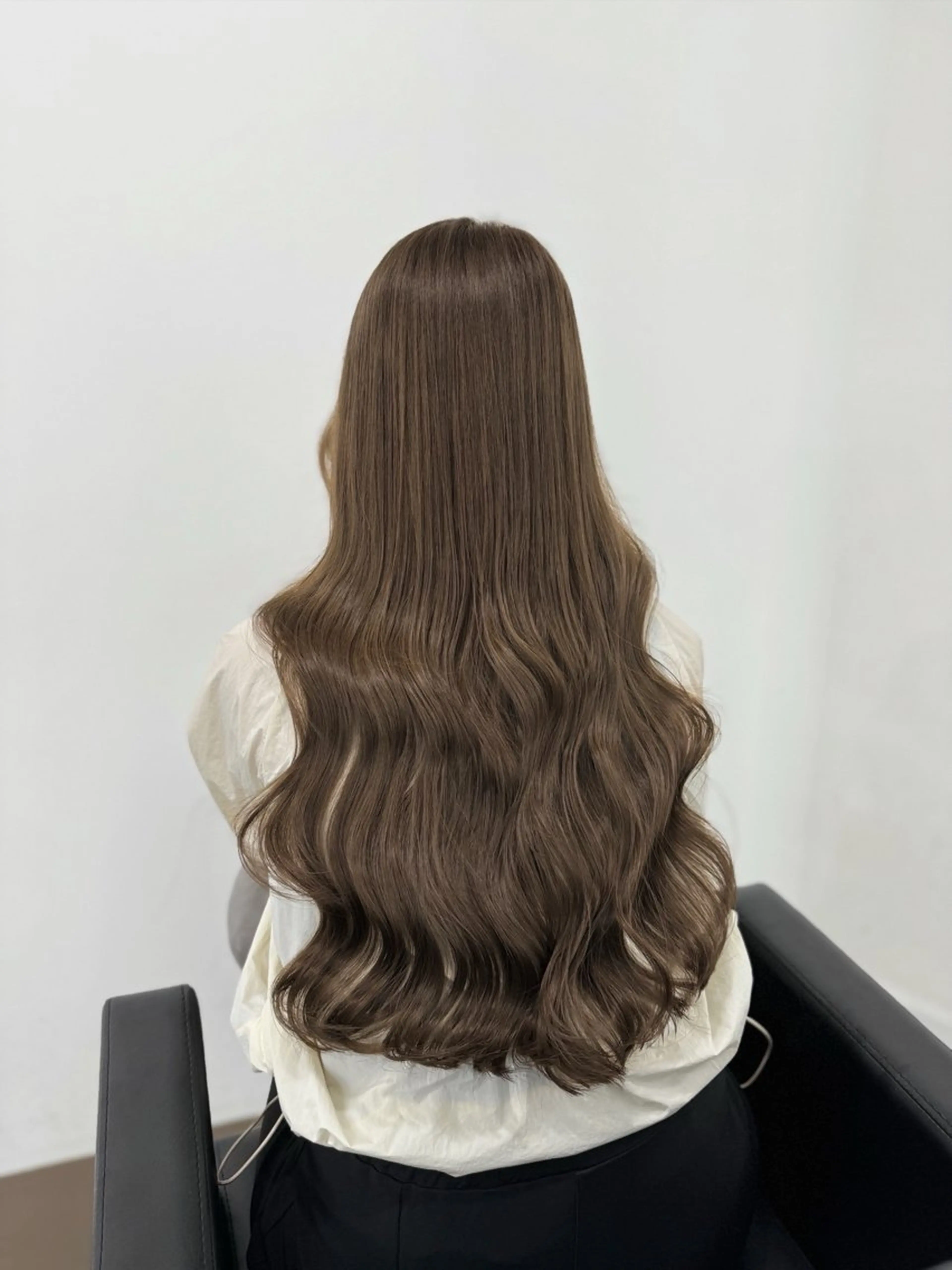 ロング ボブ くびれヘア 髪質改善 韓国風ヘア レイヤーカット 【ioe岡本】🐶 向井歩のヘアスタイル