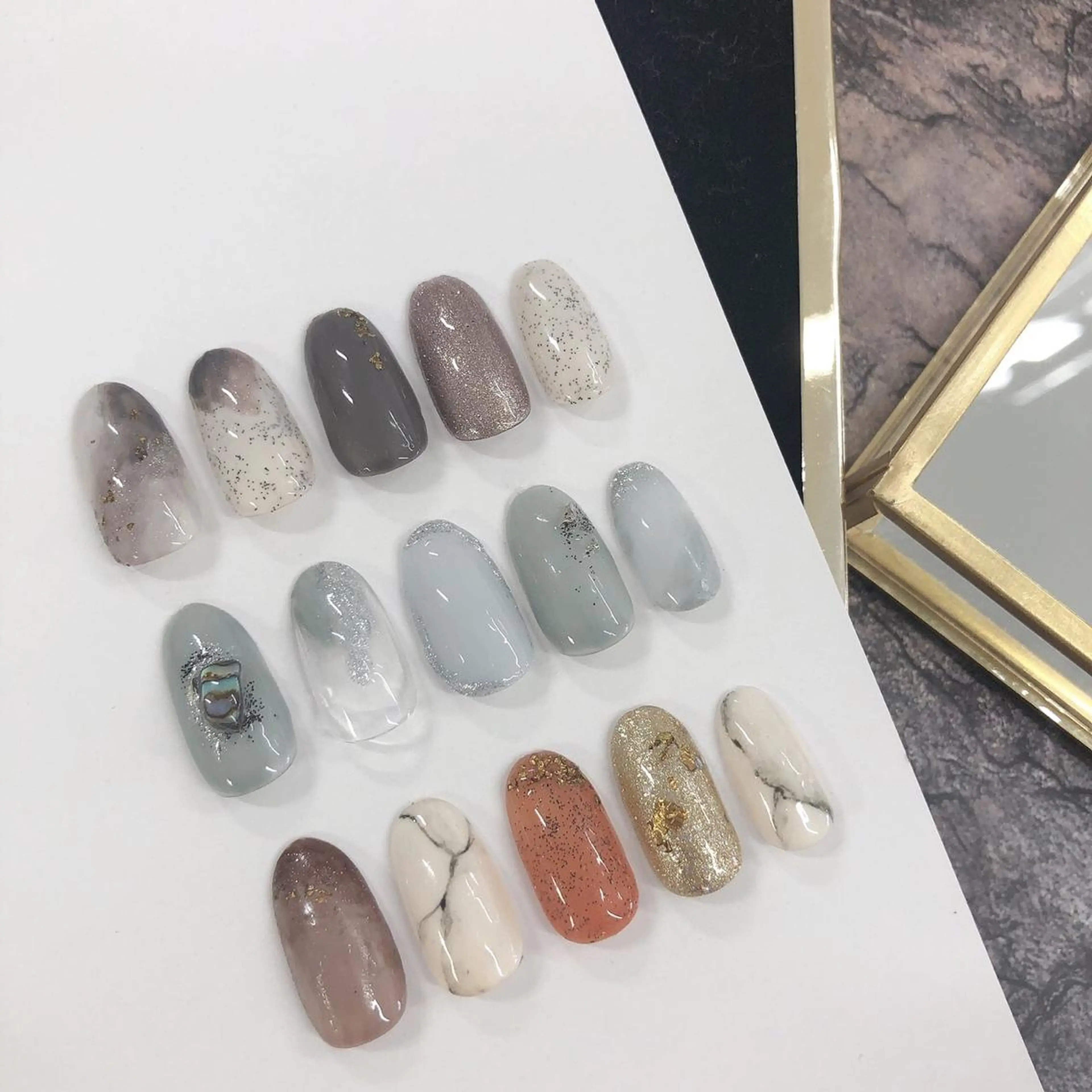 ネイル 長さ出し フットネイル ジェルネイル ラメ(グリッター) ラメグラデーション private EMILIA/横浜のネイルデザイン