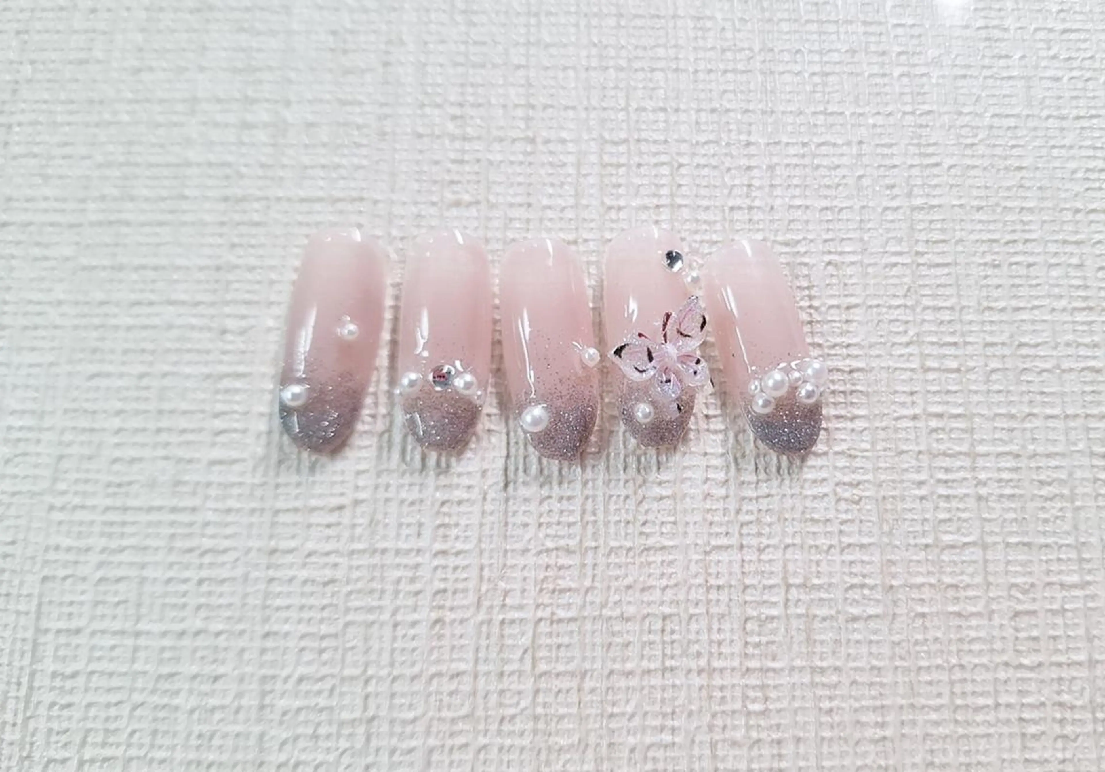 ネイル AB マツエクネイルサロンのネイルデザイン