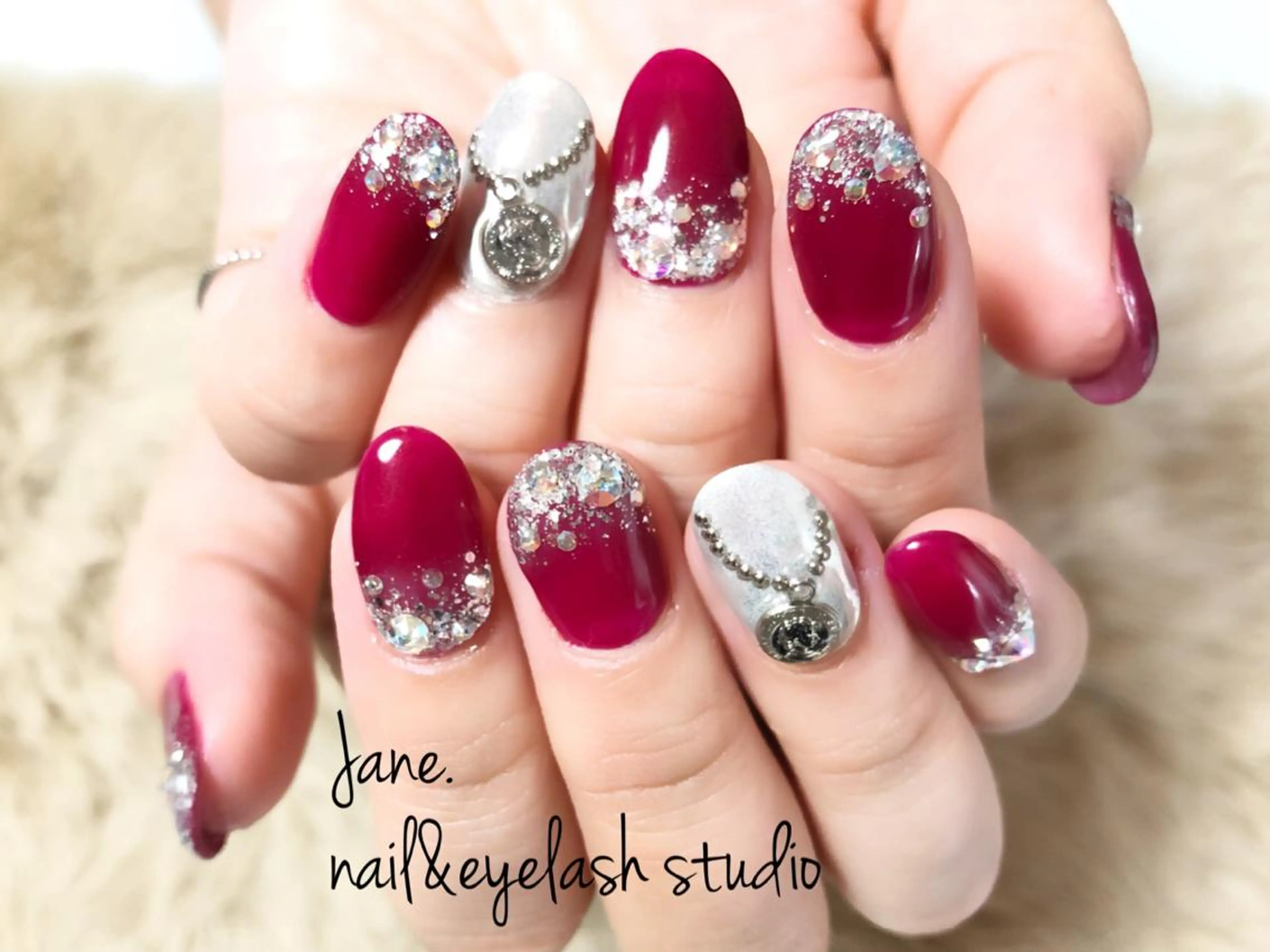 ネイル Yakko pas á pasのネイルデザイン