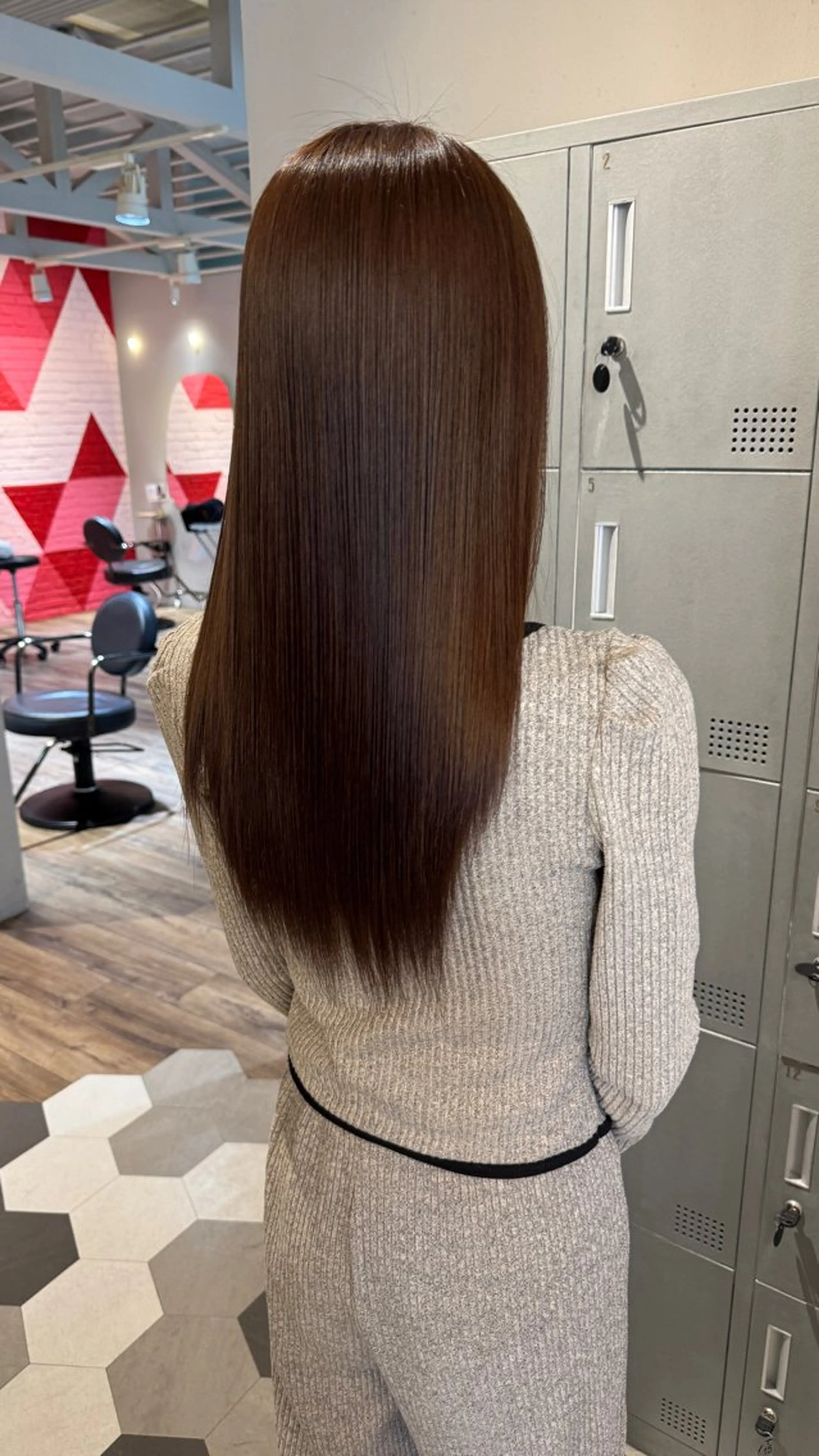 セミロング カット ヘアカラー 【天満1艶髪】潤艶/ 髪質改善🌹釣本竜哉のヘアスタイル