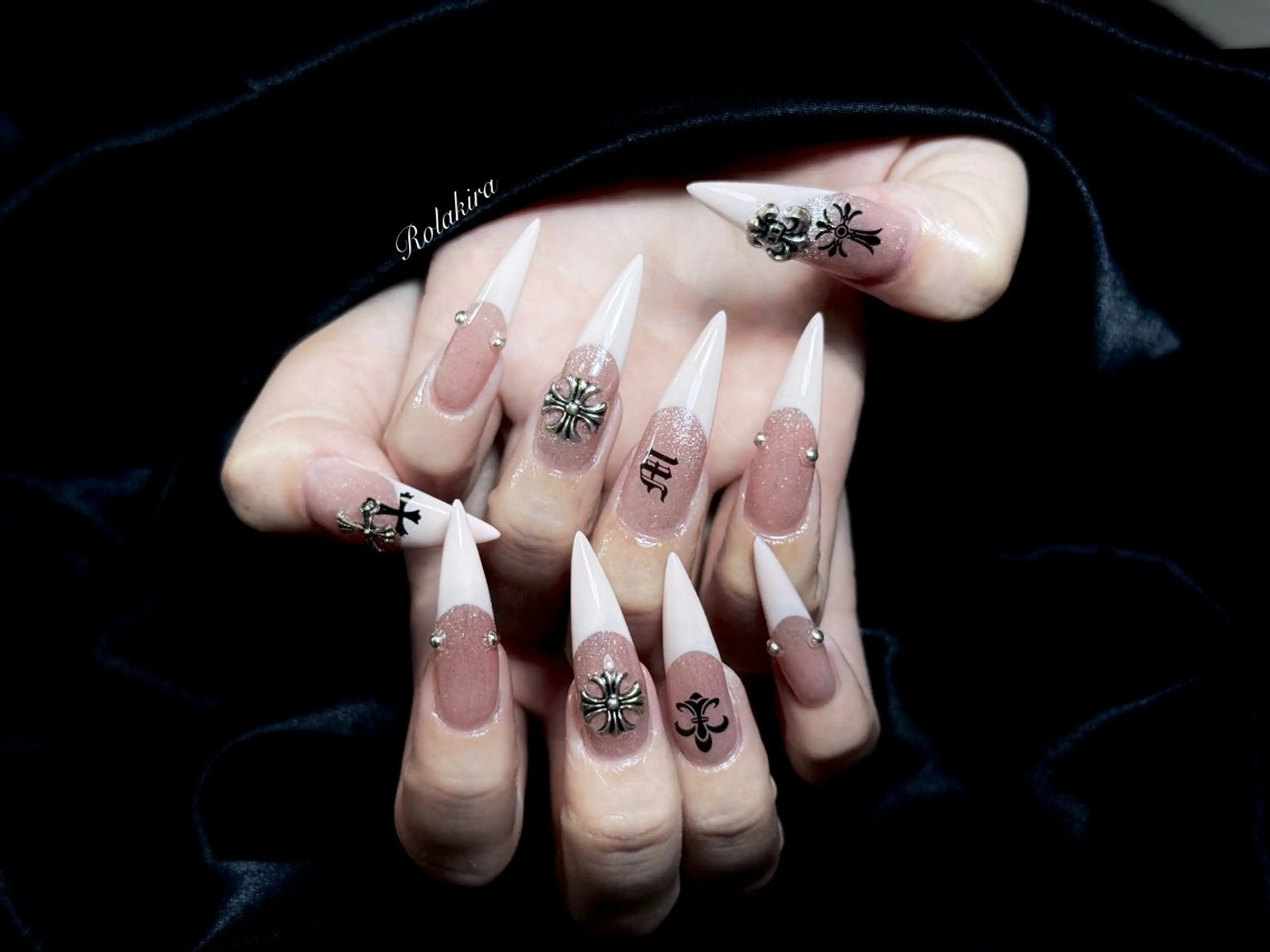 ネイル チークネイル 長さ出し フレンチネイル ジェルネイル 韓国ネイル ハンドネイル Rola kira 麗のネイルデザイン