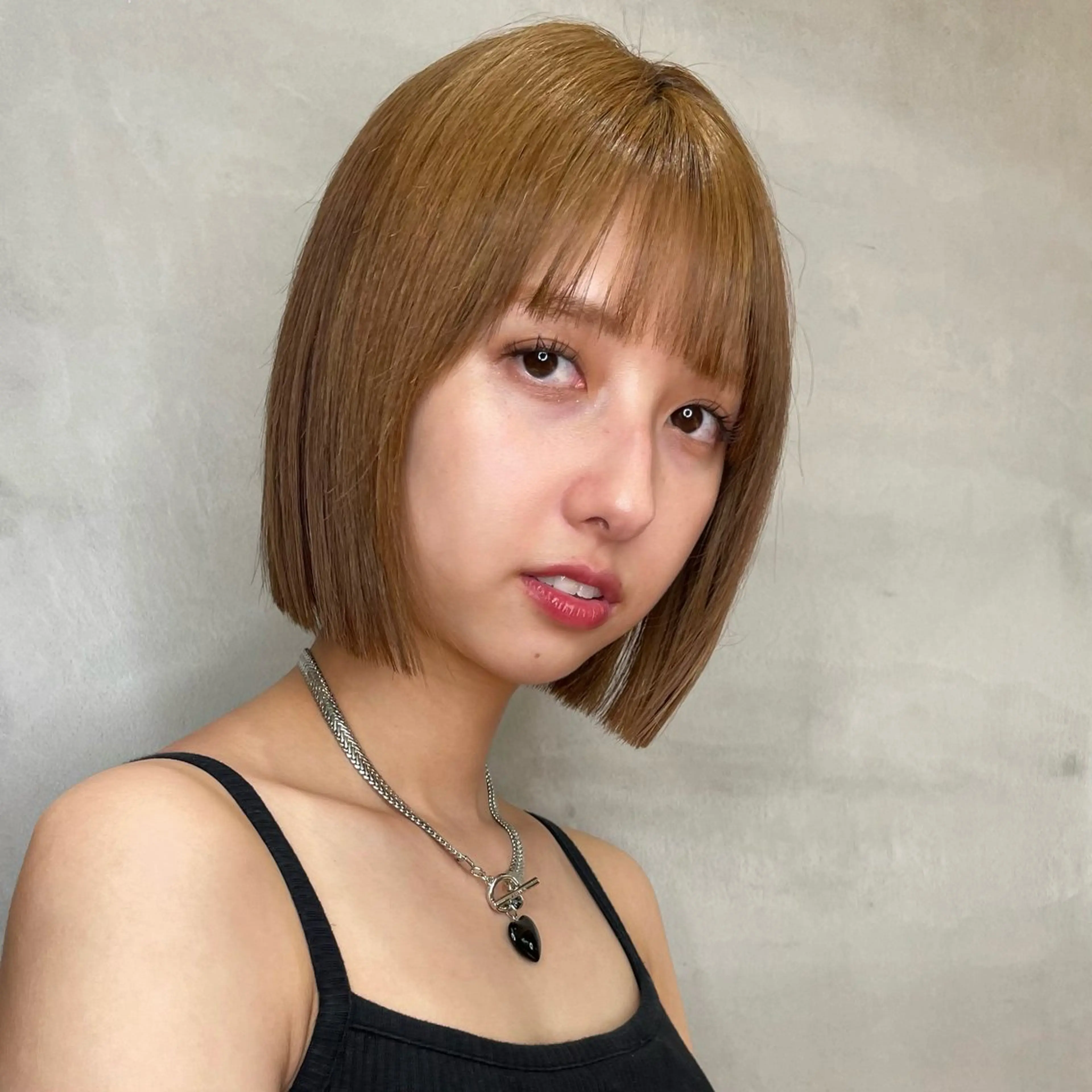 ショート Misaki /ボブ/縮毛矯正のヘアスタイル