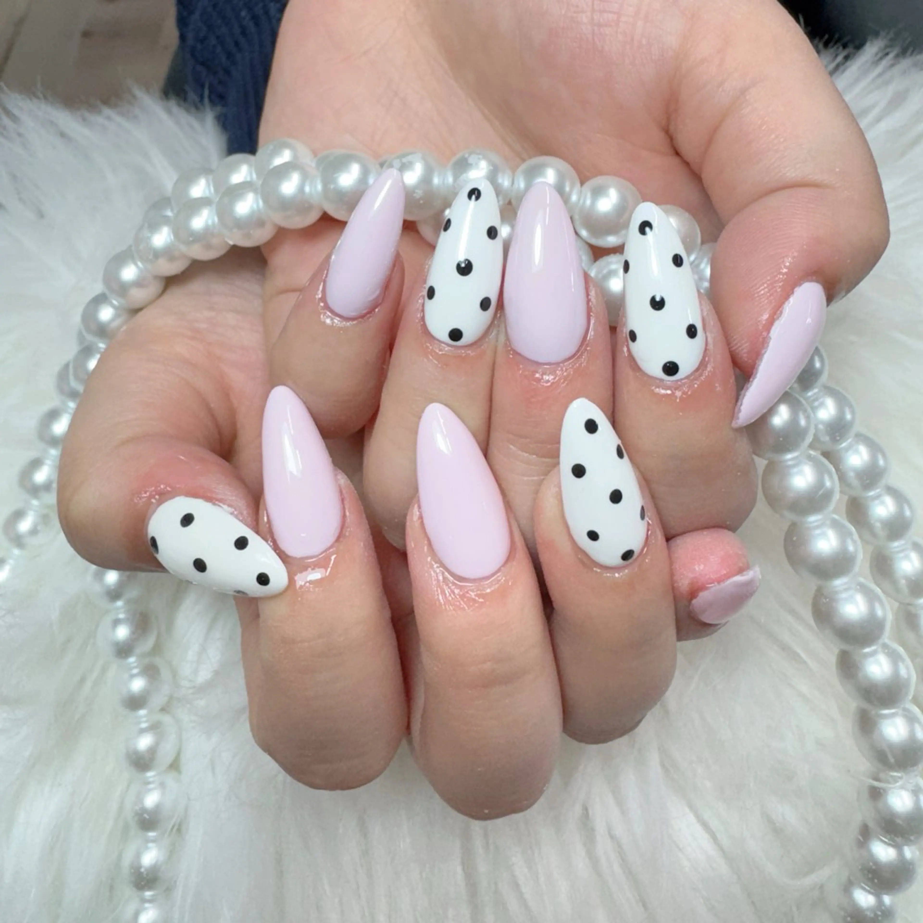 ネイル ハンドネイル 🎀nana🫧 ワンホンネイル🎀のネイルデザイン