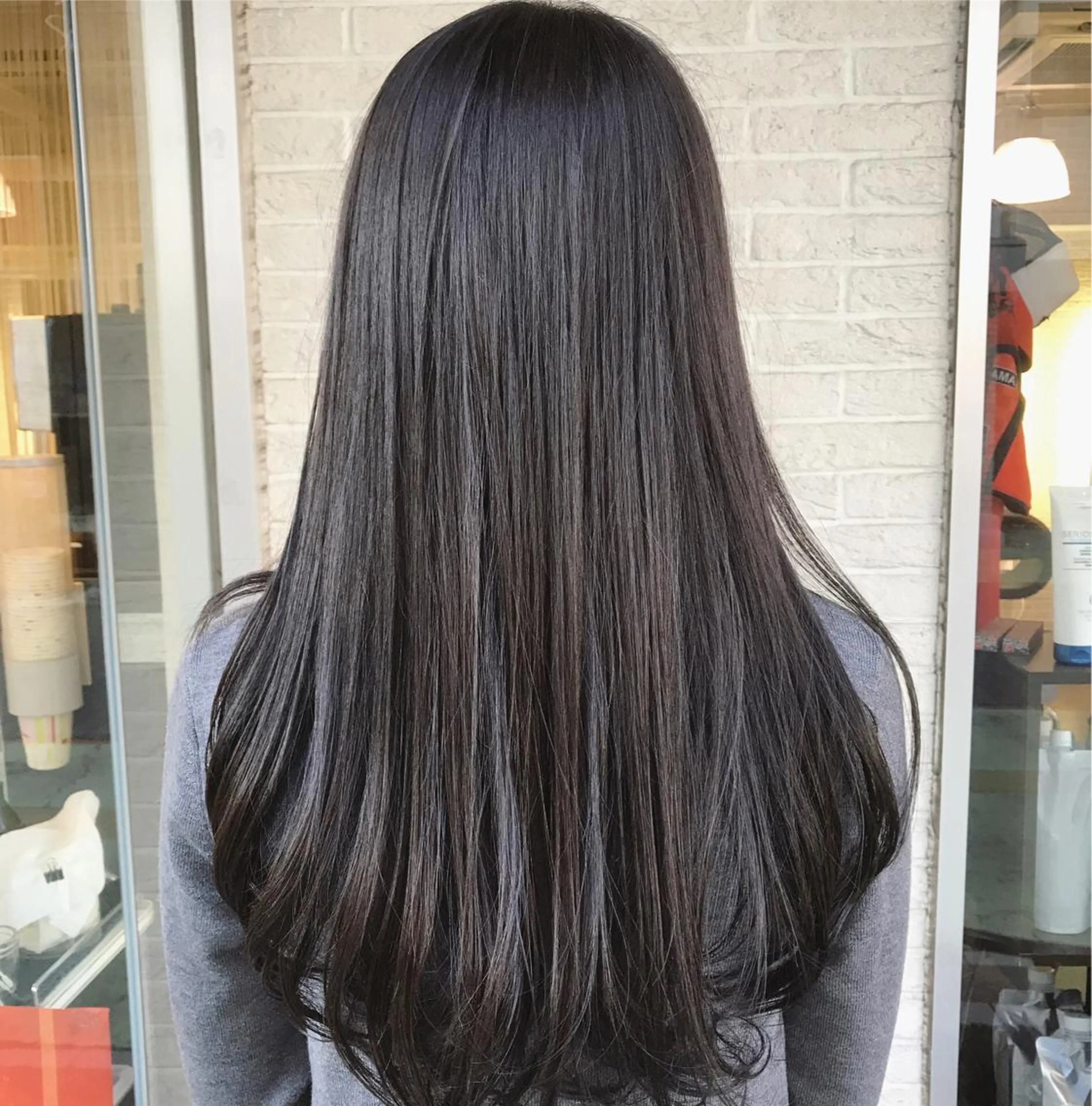 セミロング カラー ヘアカラー トリートメント 西山 恵太郎のヘアスタイル