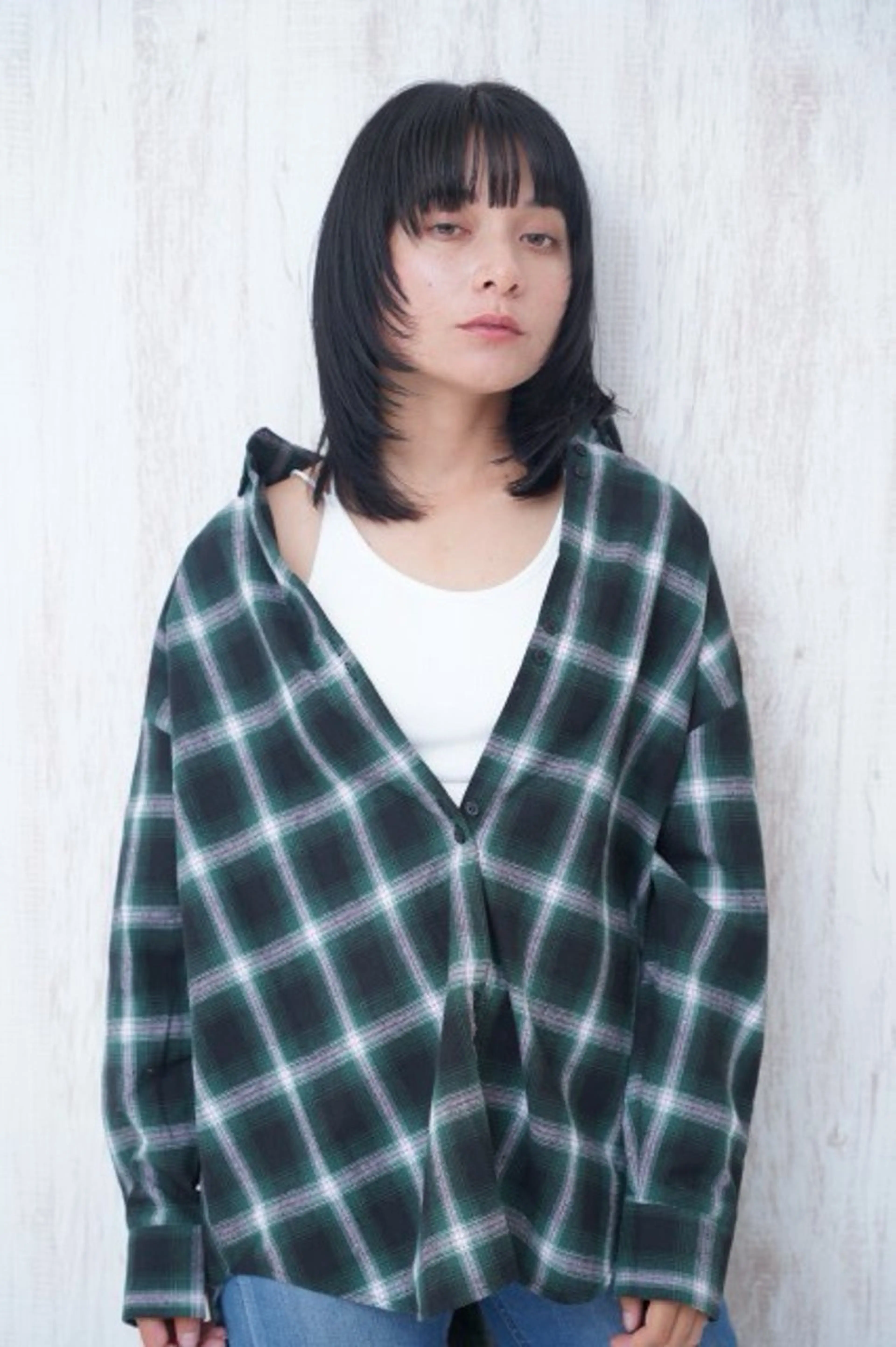 ミディアム 顔周りカット レイヤーカット ウルフカット ウルフレイヤー カット ヘアカラー トリートメント ショートが得意✂️ 藤城建太のヘアスタイル